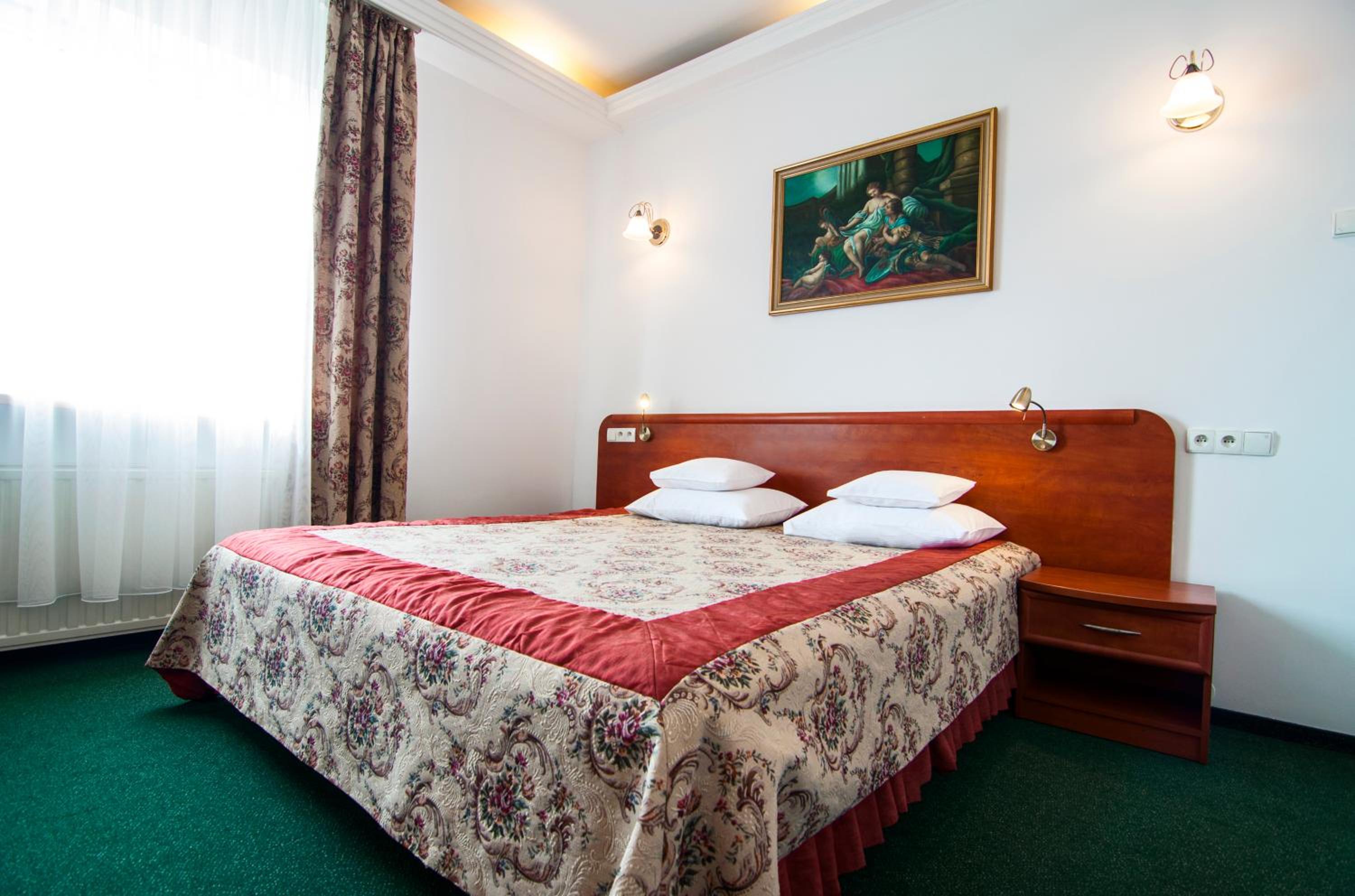 Double Room - Photo 2