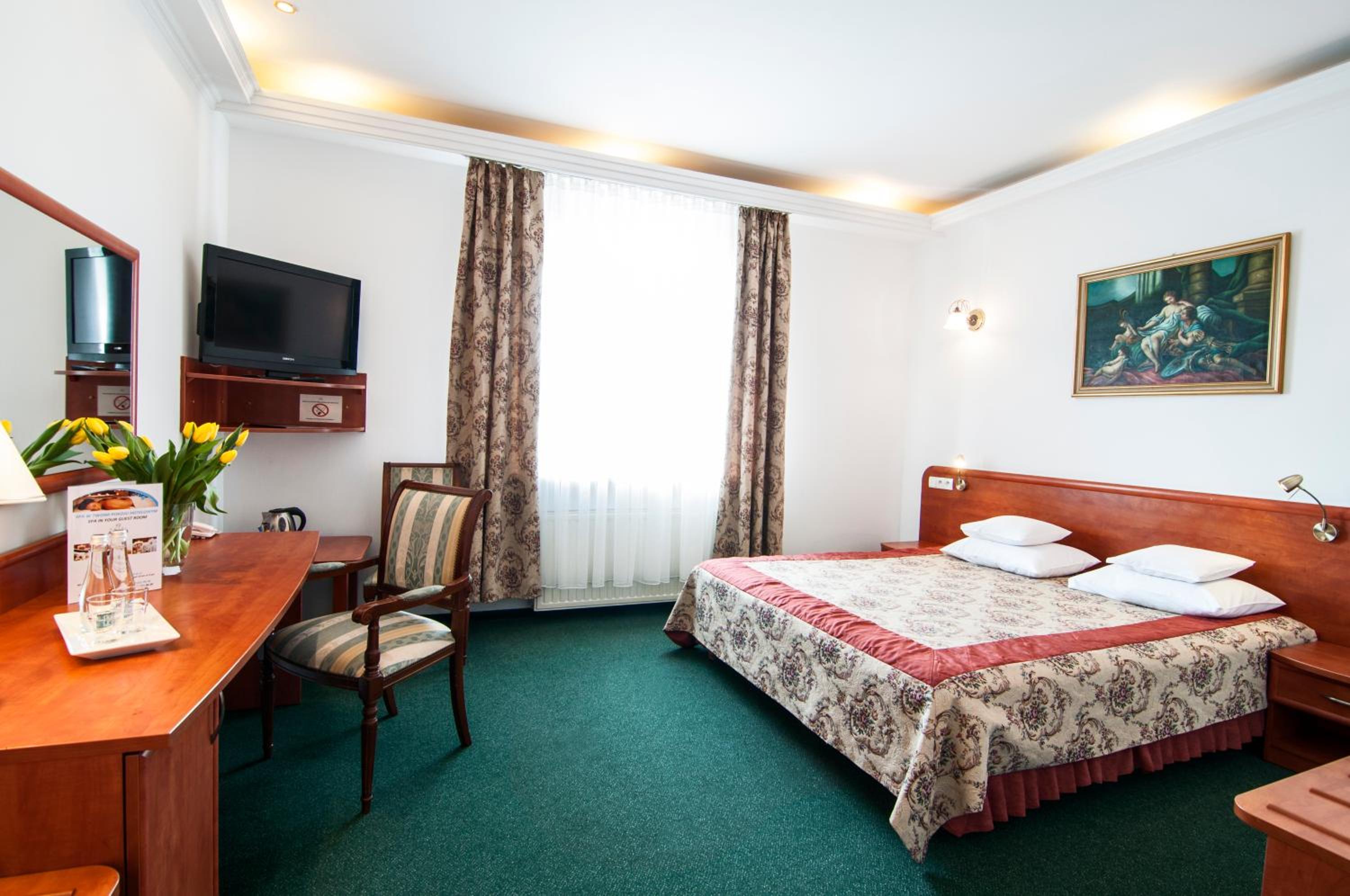 Double Room - Photo 3