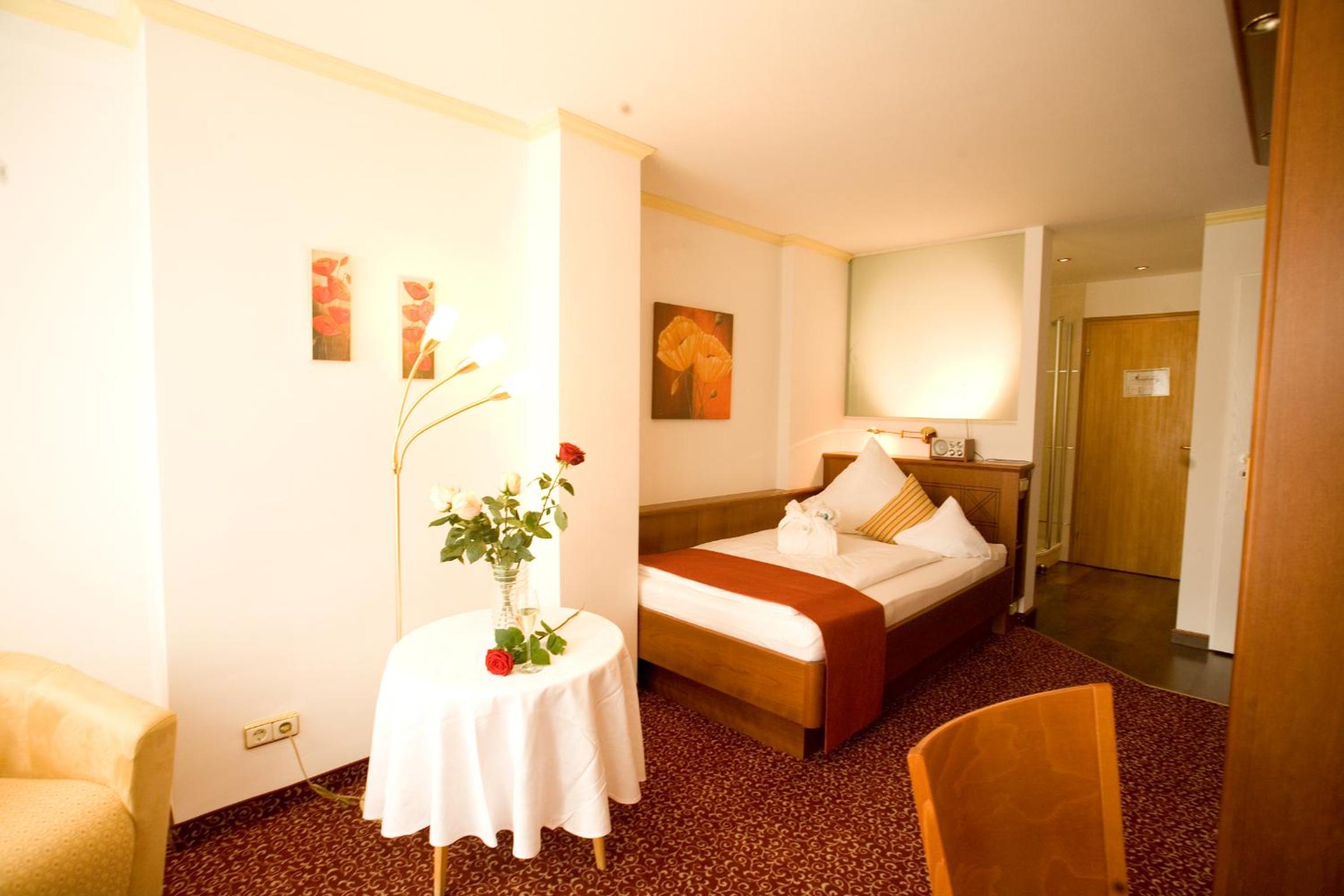 Classic Single Room