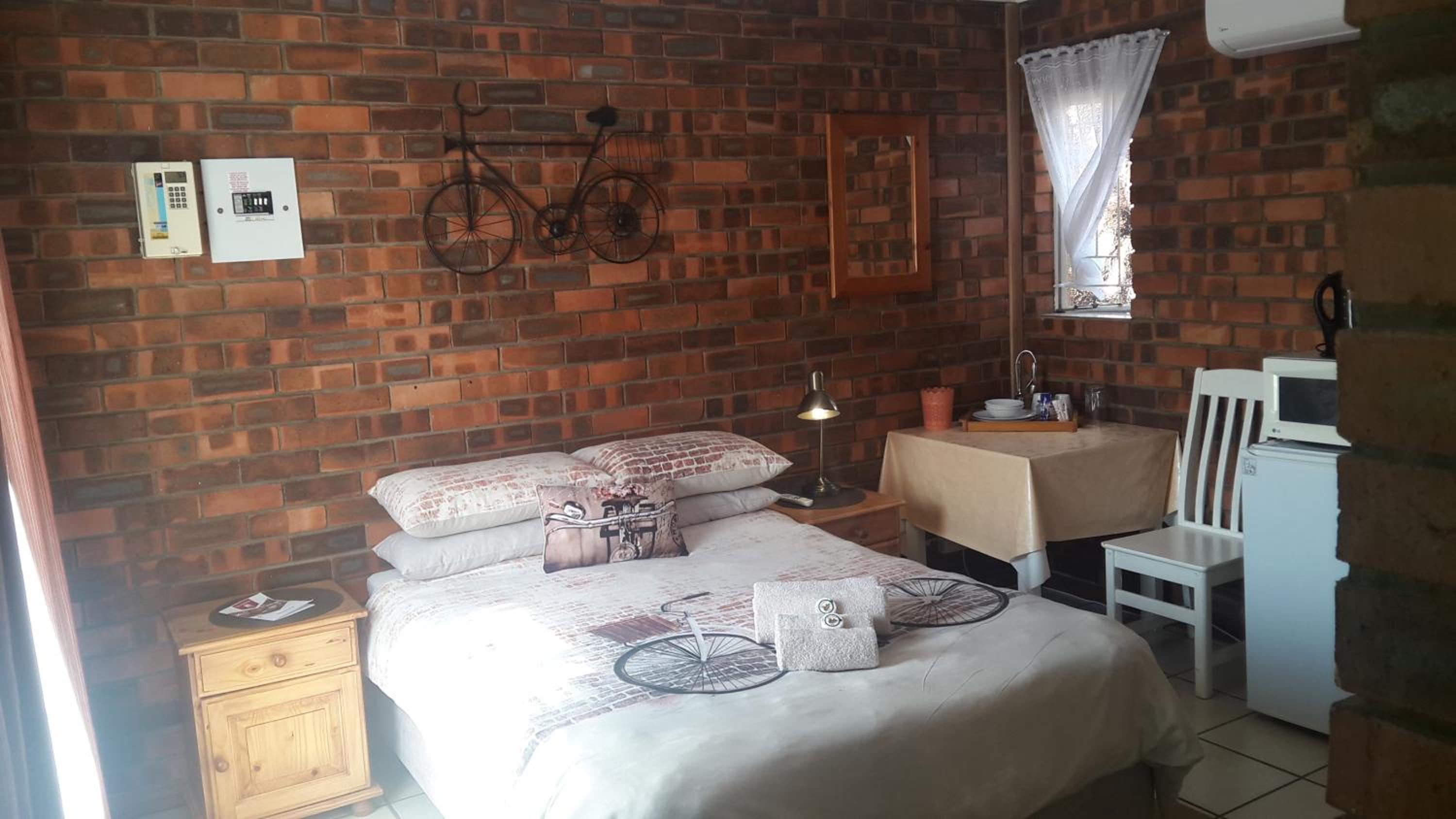 Double Room - Photo 1