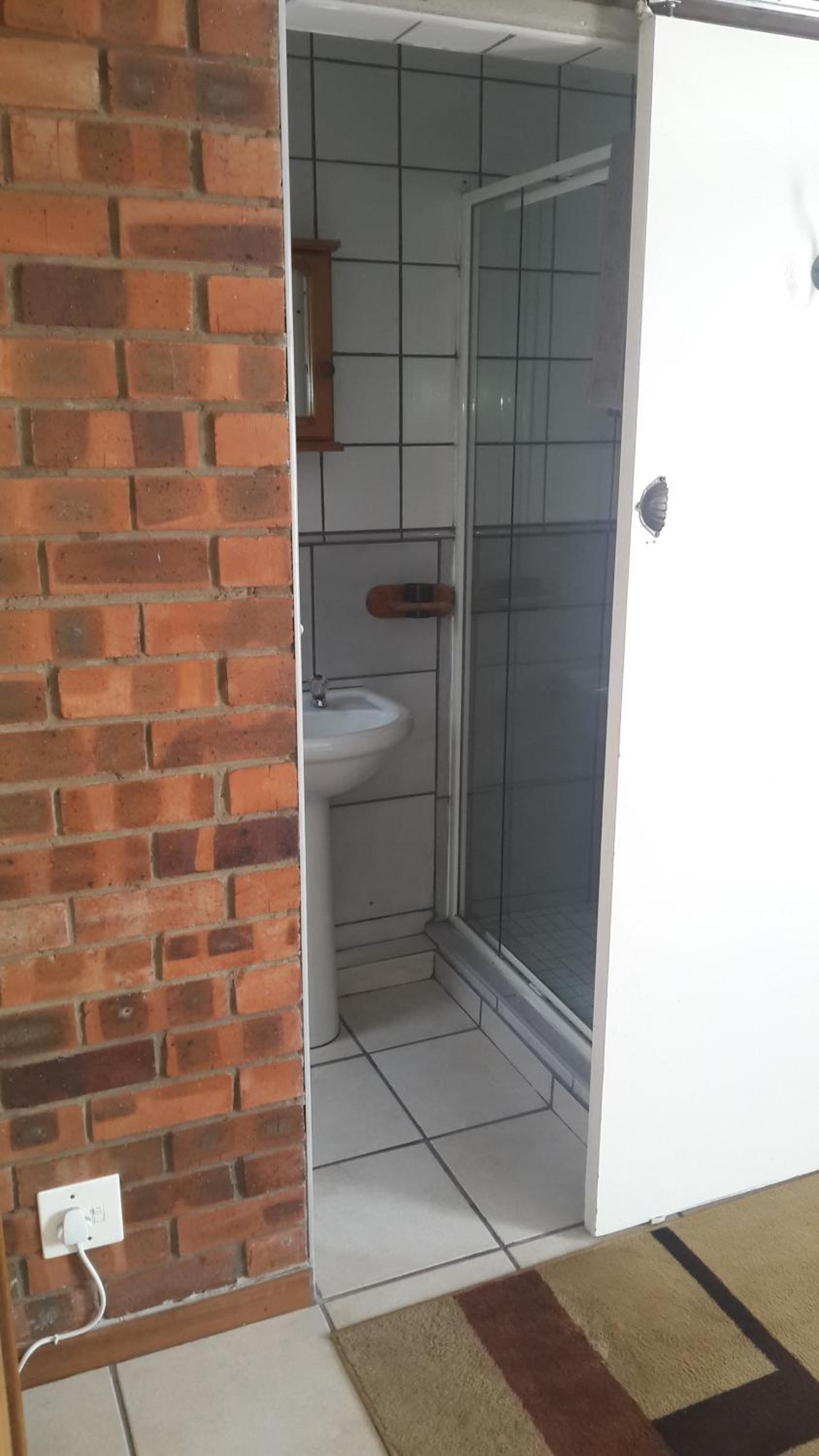 Double Room - Photo 3