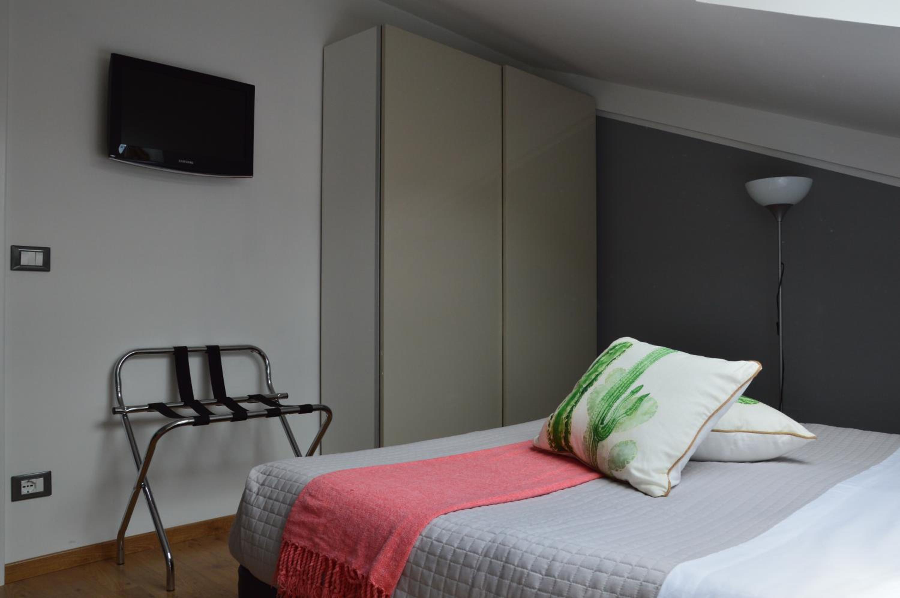 Deluxe Queen Room photo 2