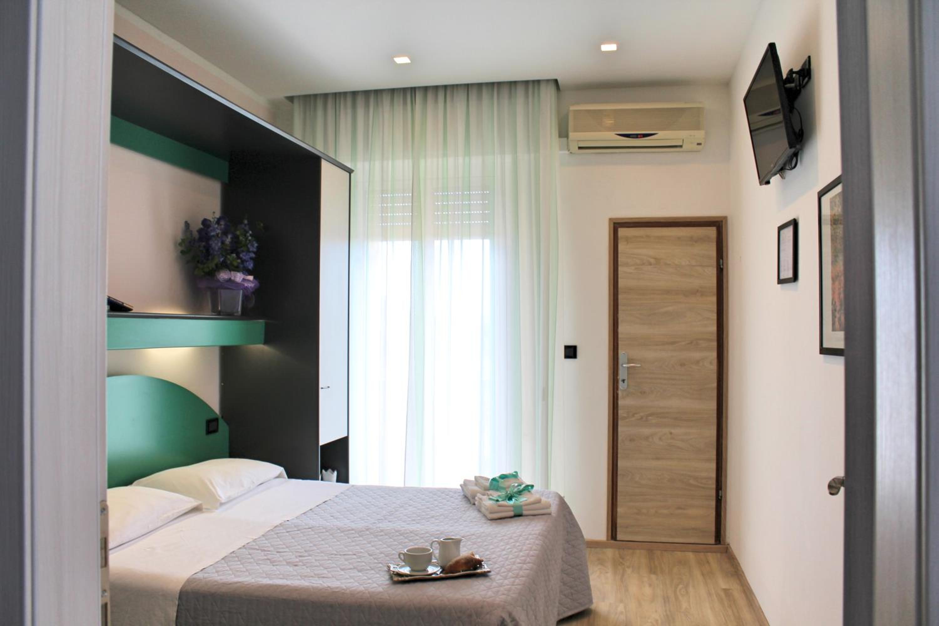 Double or Twin Room - Photo 1