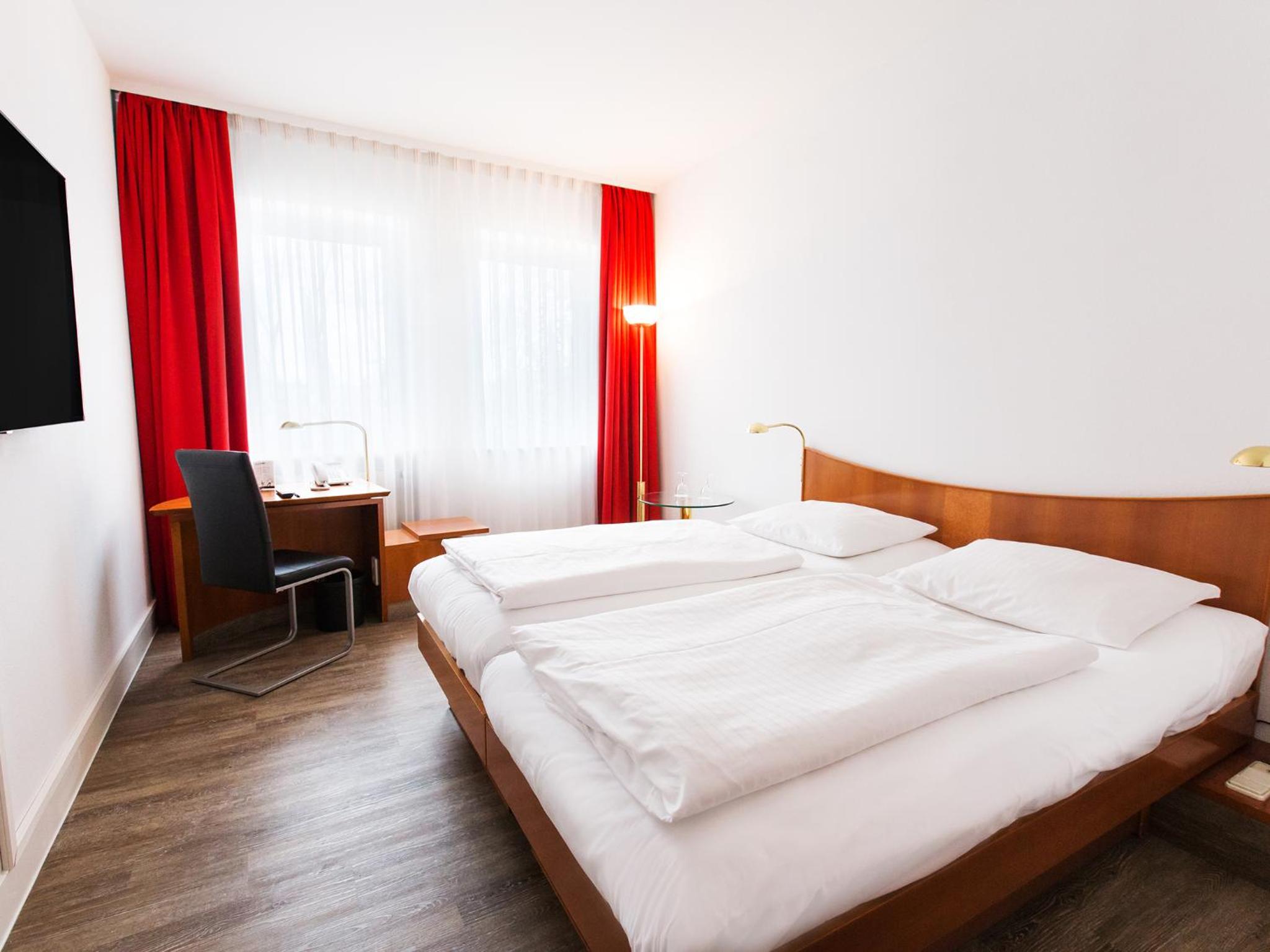 Double or Twin Room - Photo 6