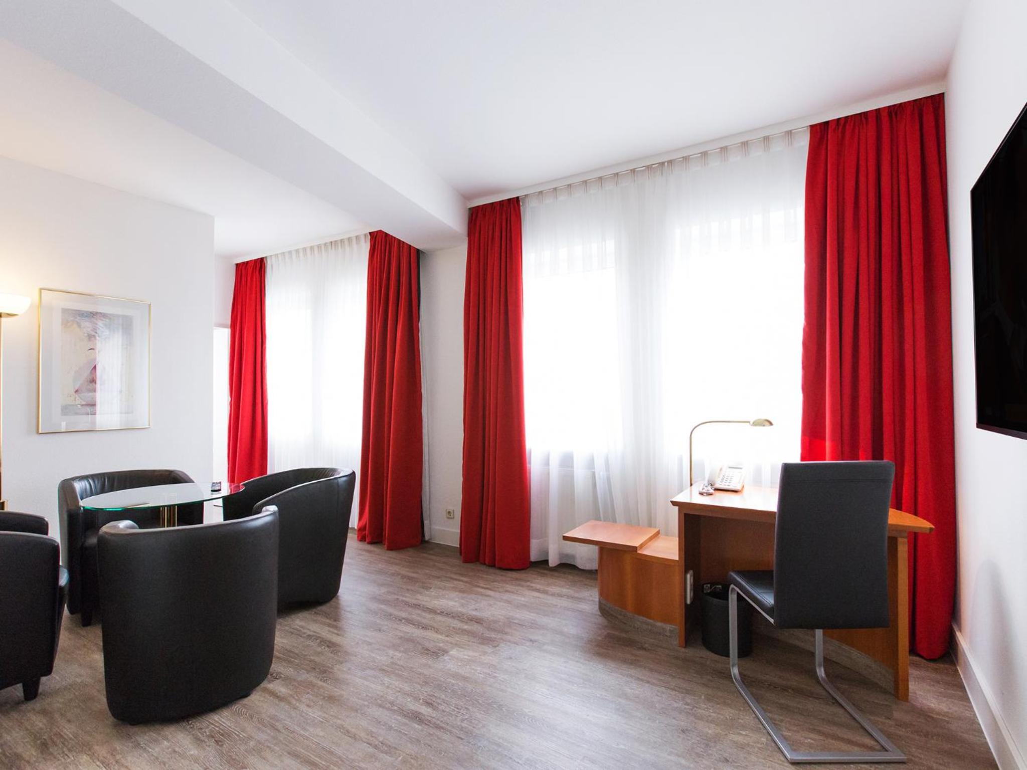 Junior Suite - Photo 1