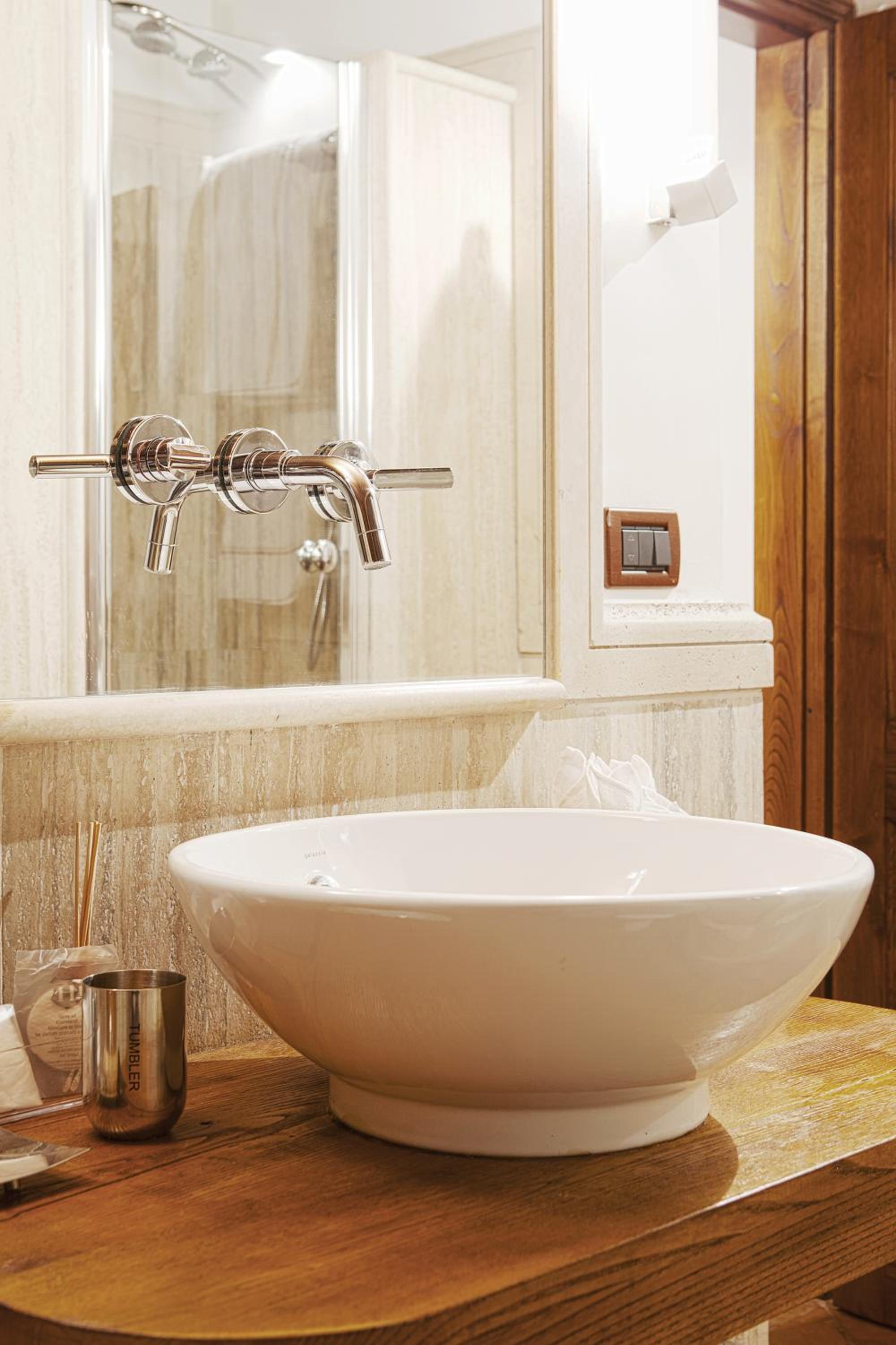 Junior Suite - Photo 8
