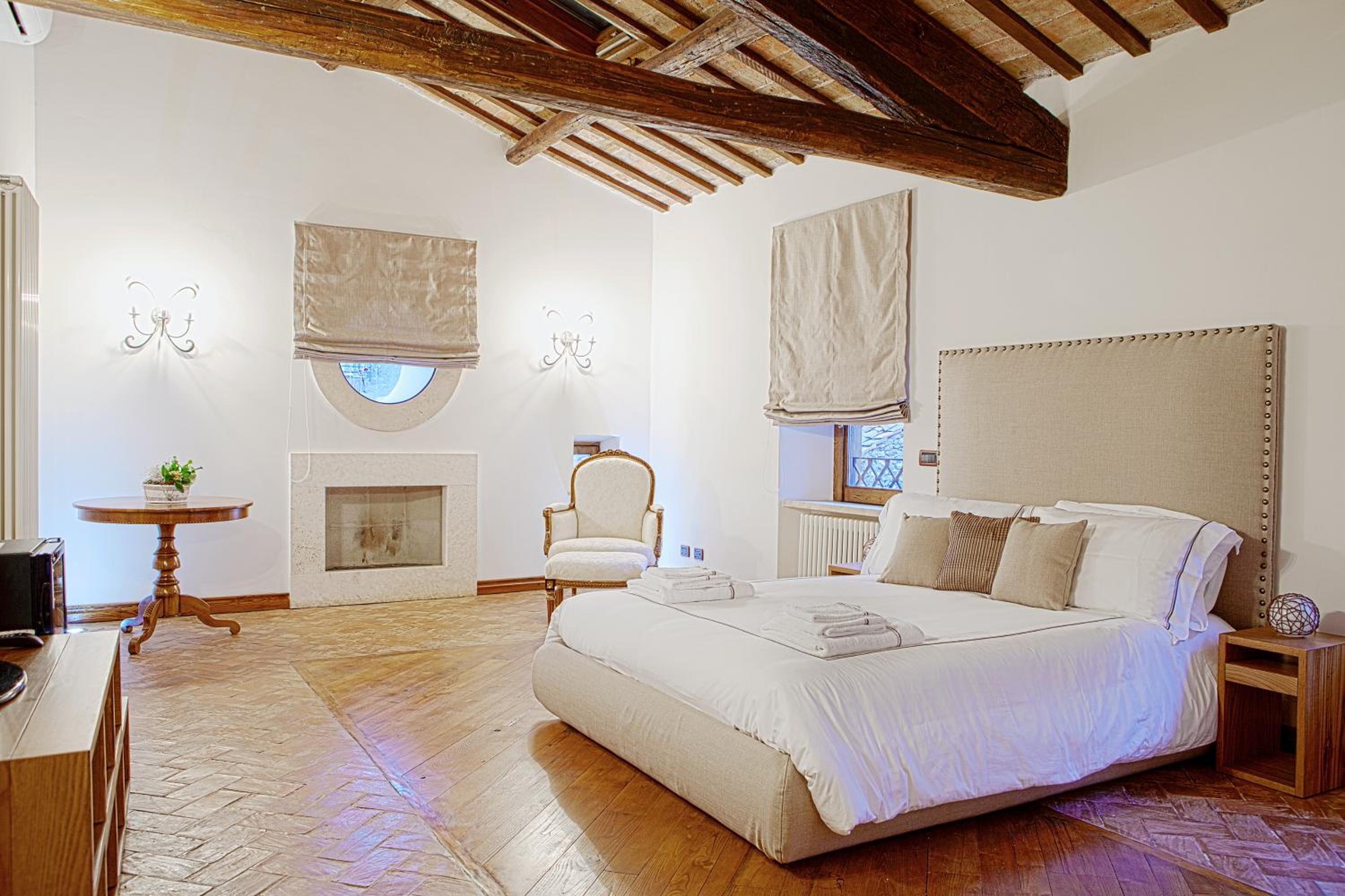 Junior Suite - Photo 9