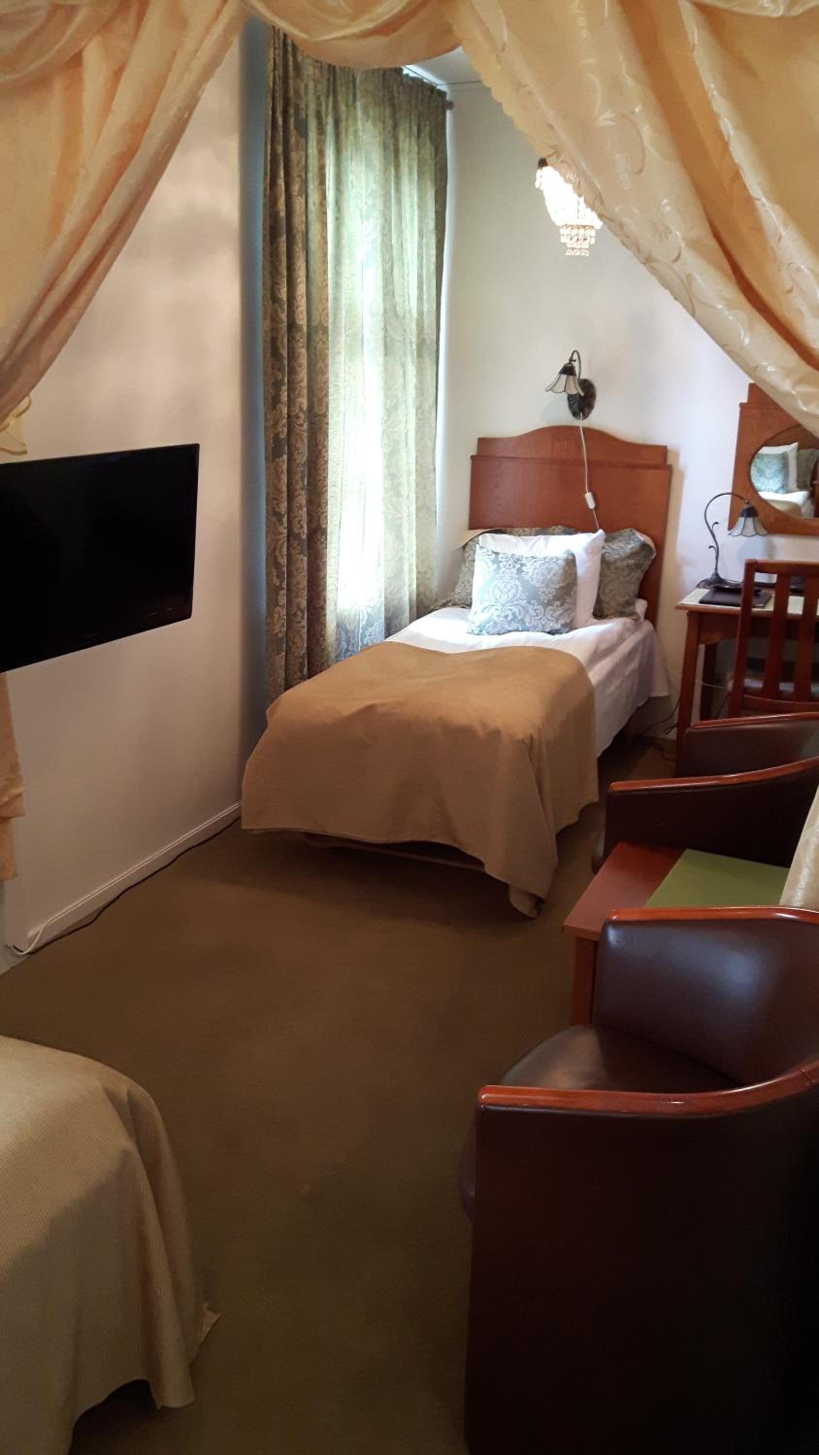 Standard Twin Room photo 2