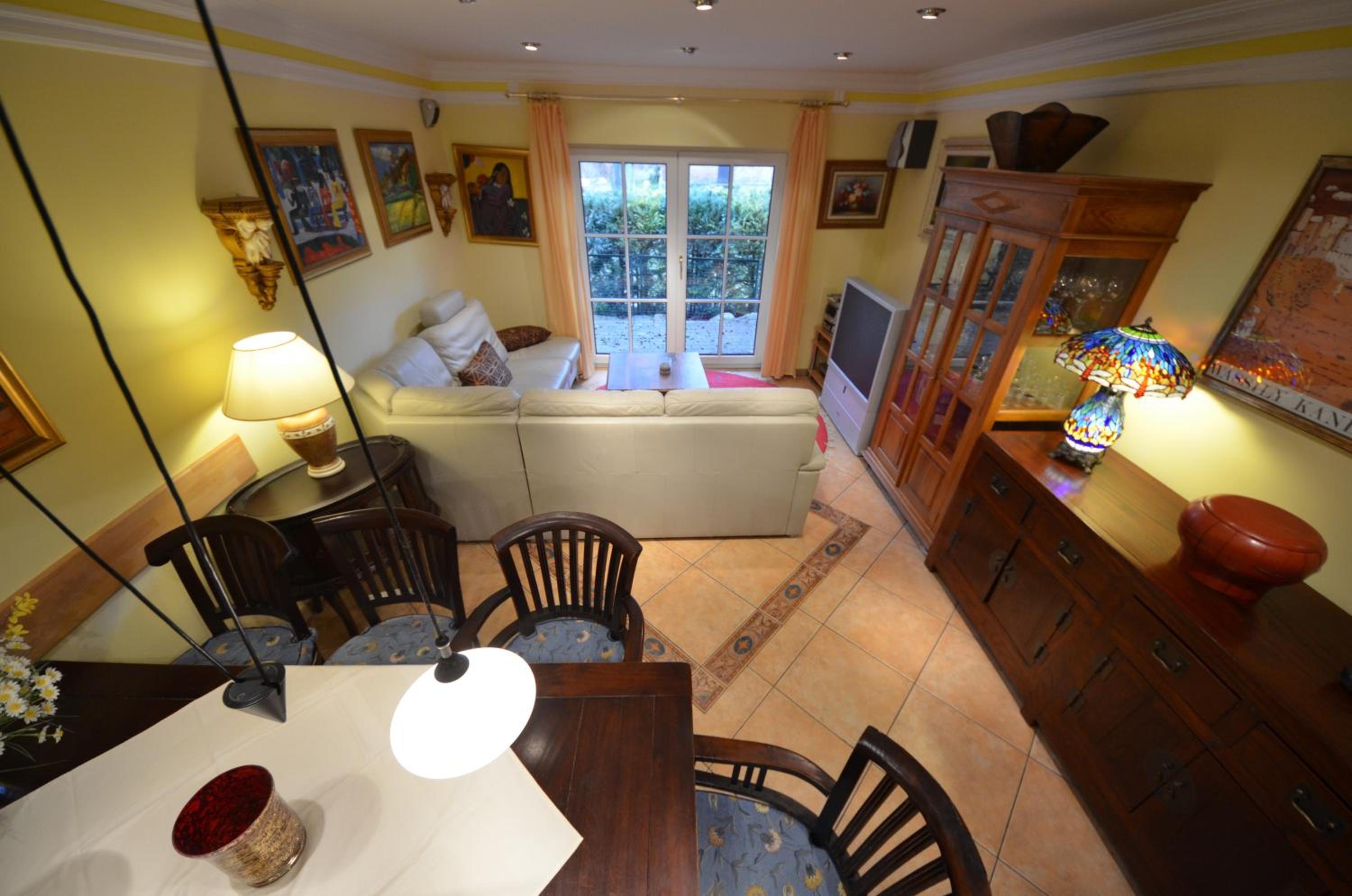 Four-Bedroom House photo 3