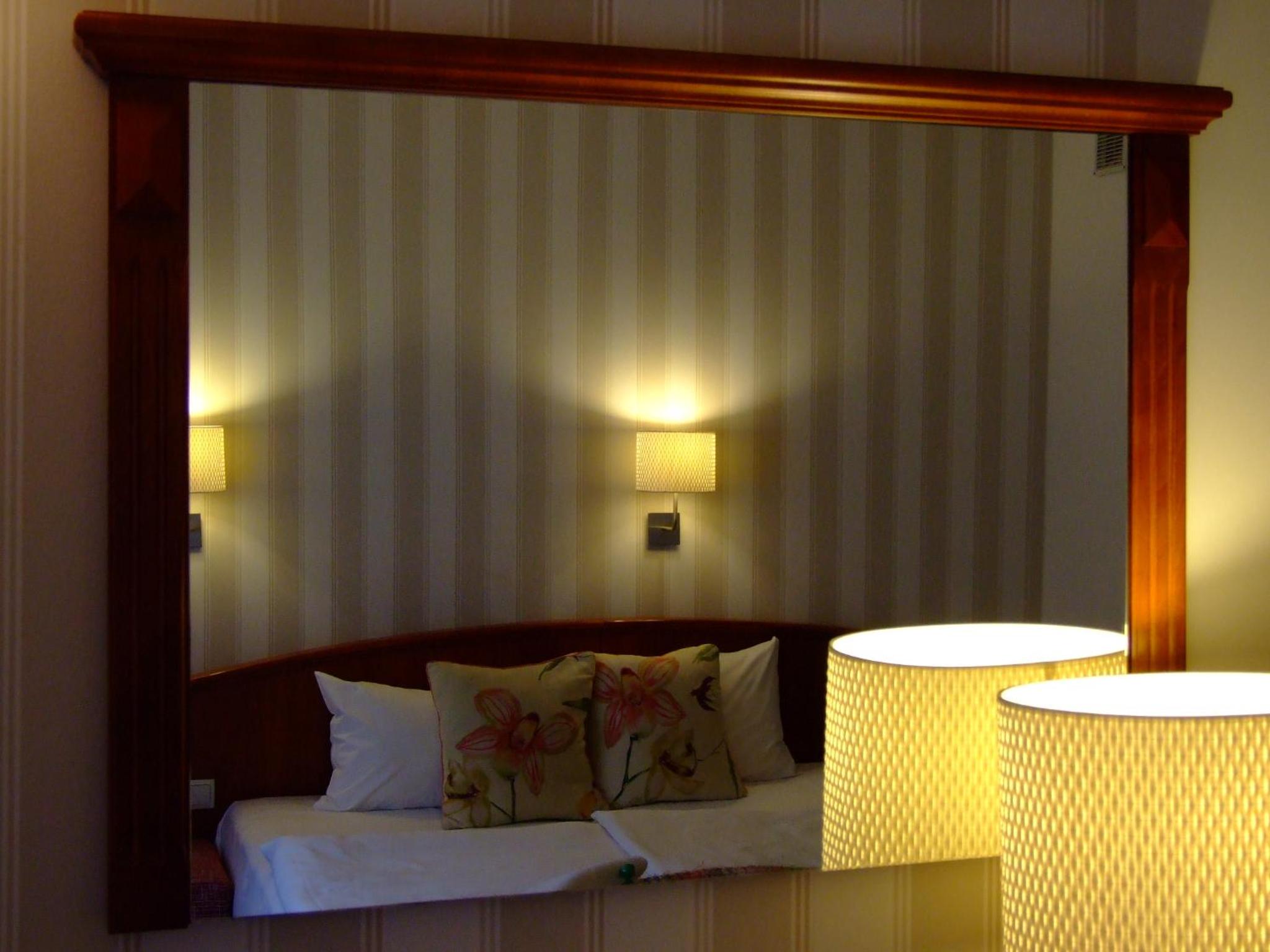 Classic Double Room - Photo 16