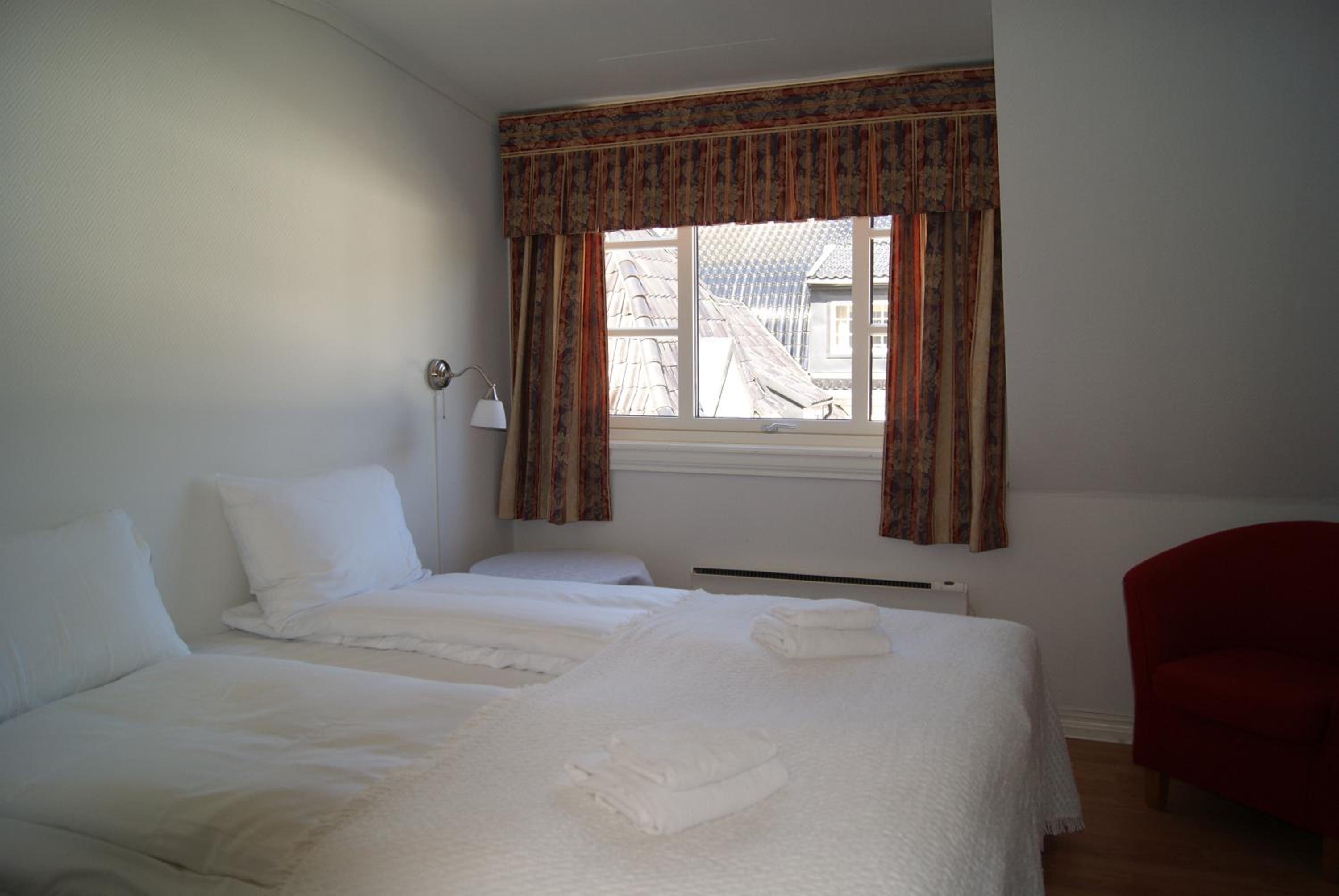 Double Room - Photo 3