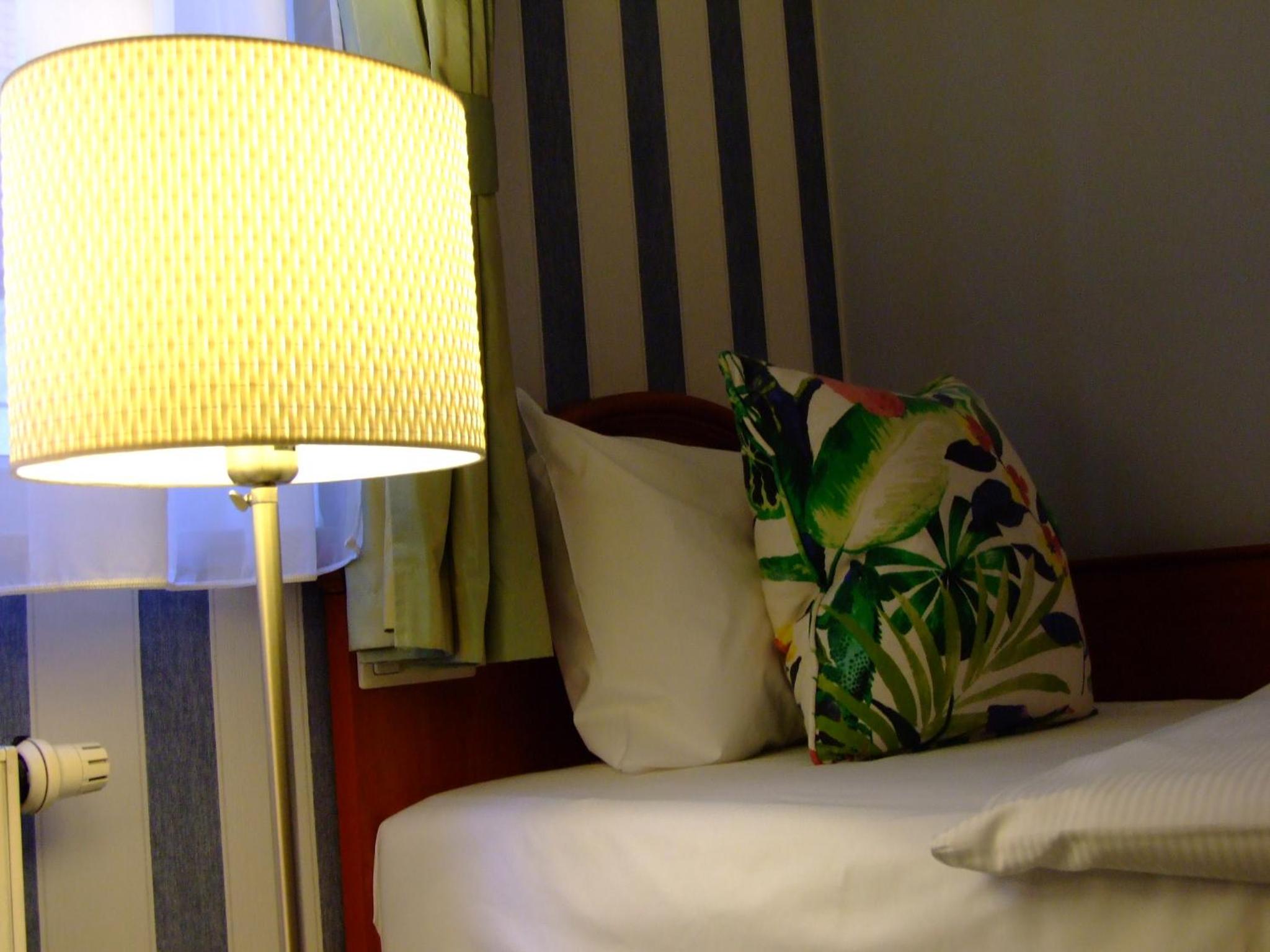 Classic Twin Room - Photo 3