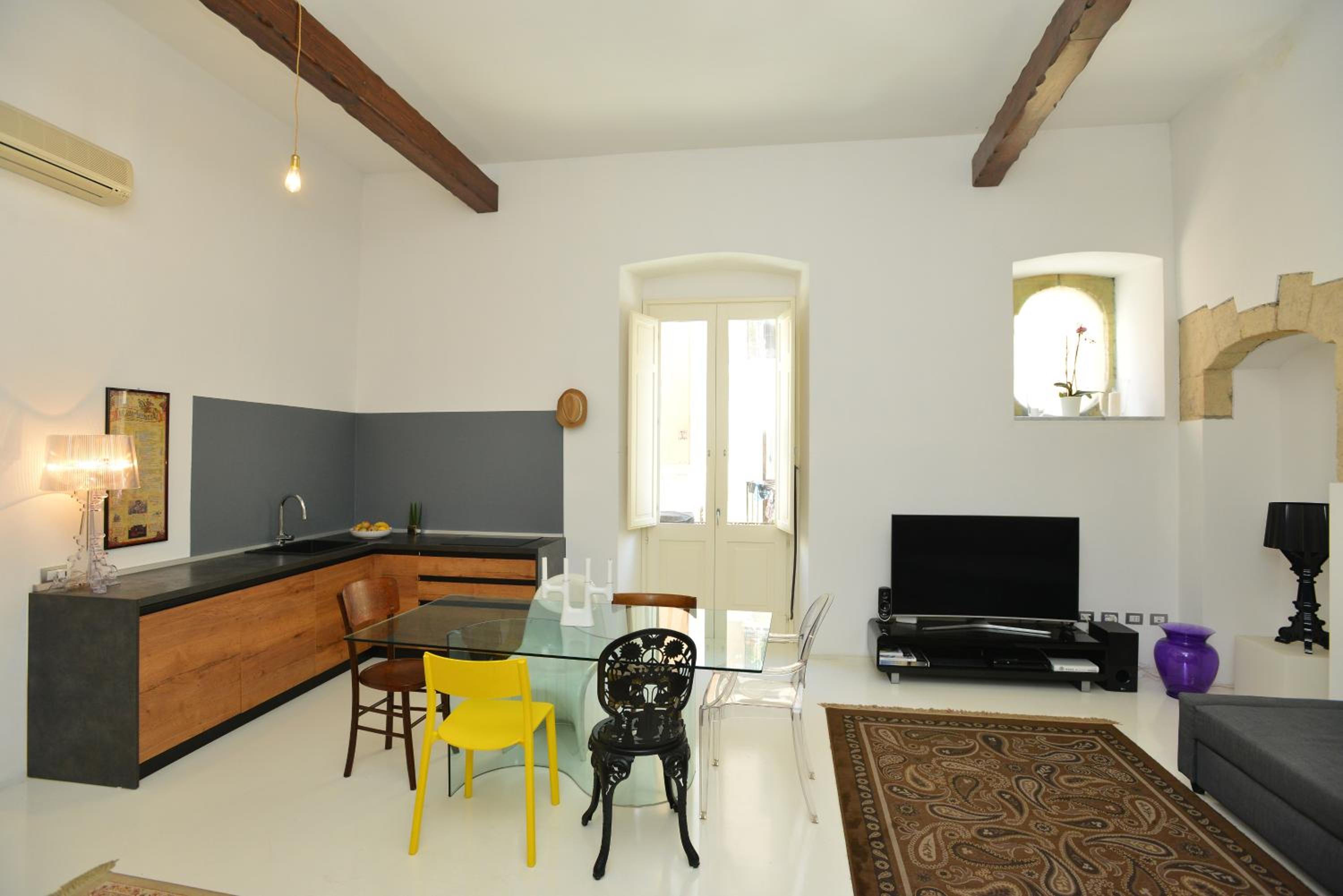 Deluxe Apartment - Photo 10