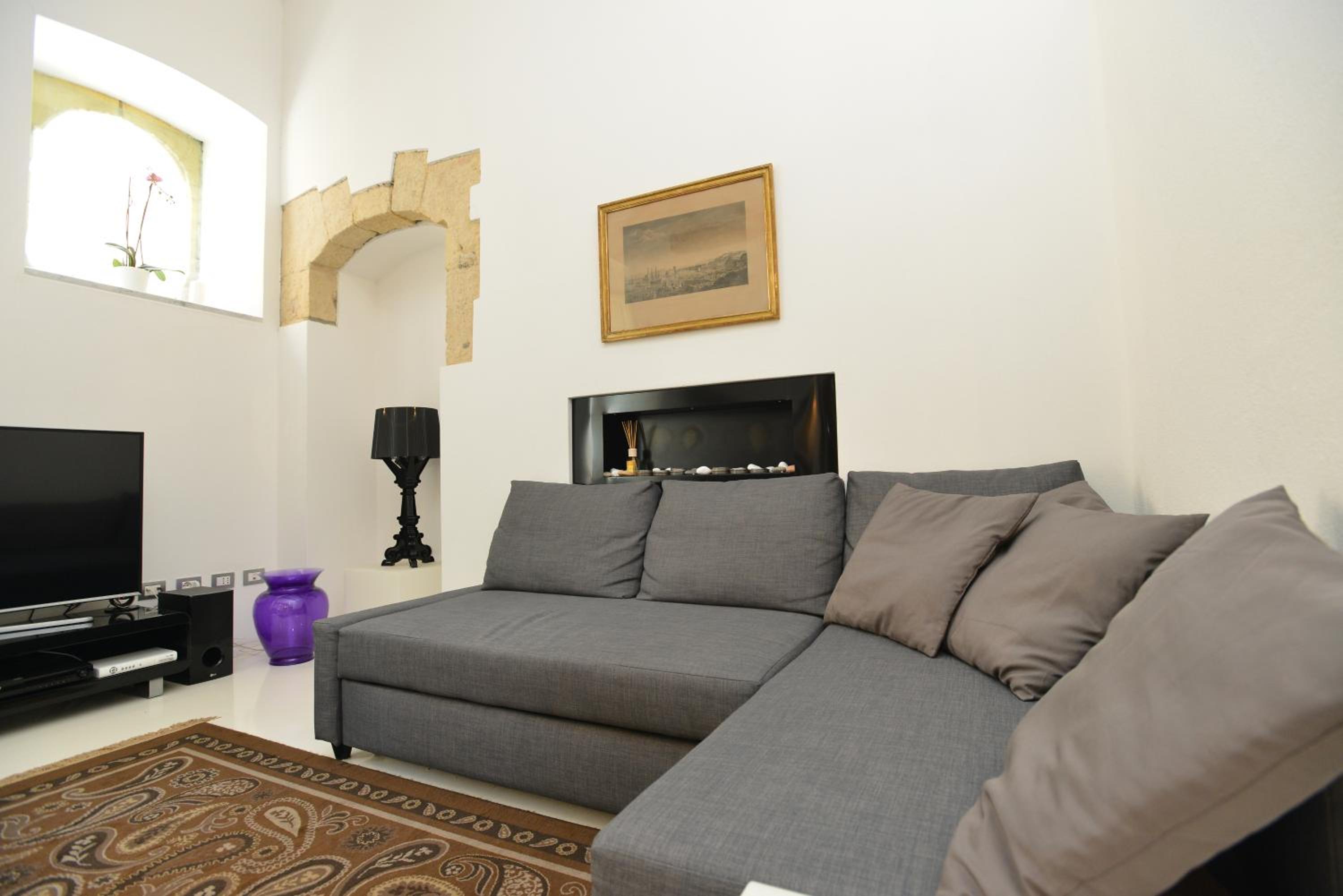Deluxe Apartment - Photo 3