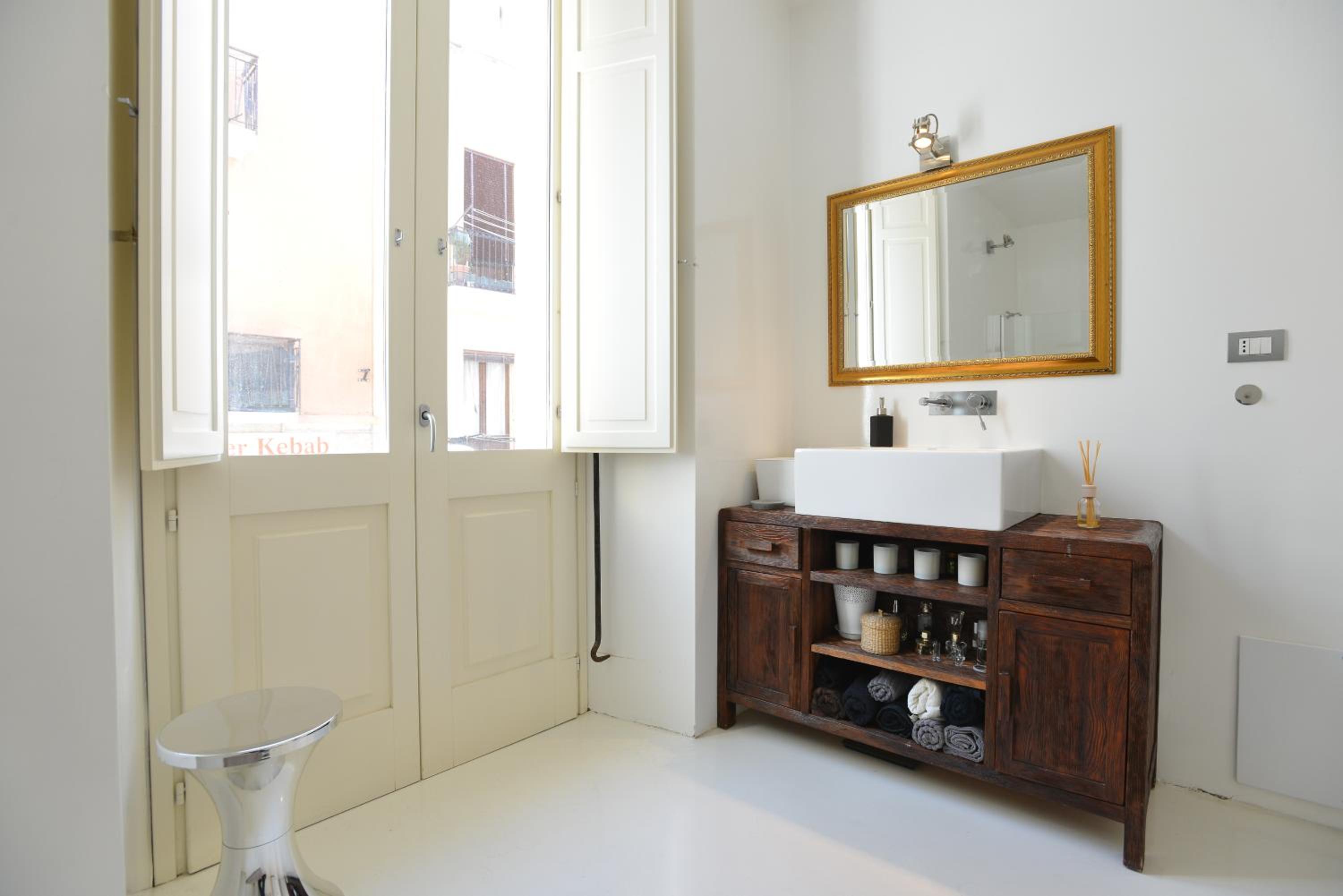 Deluxe Apartment - Photo 26