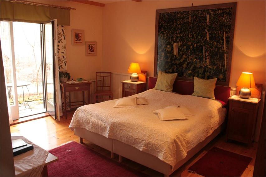Large Double Room photo 1