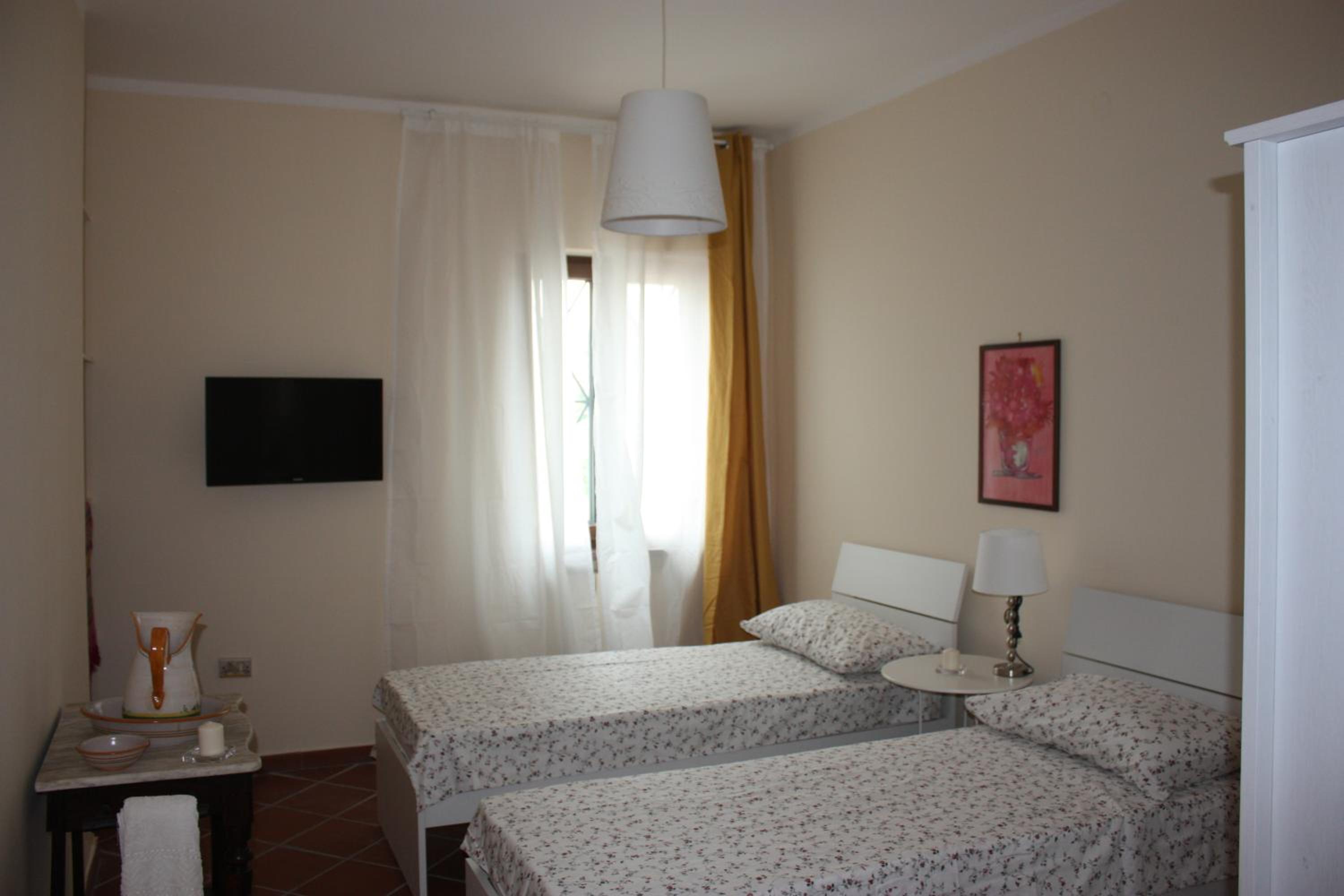 Deluxe Twin Room photo 2