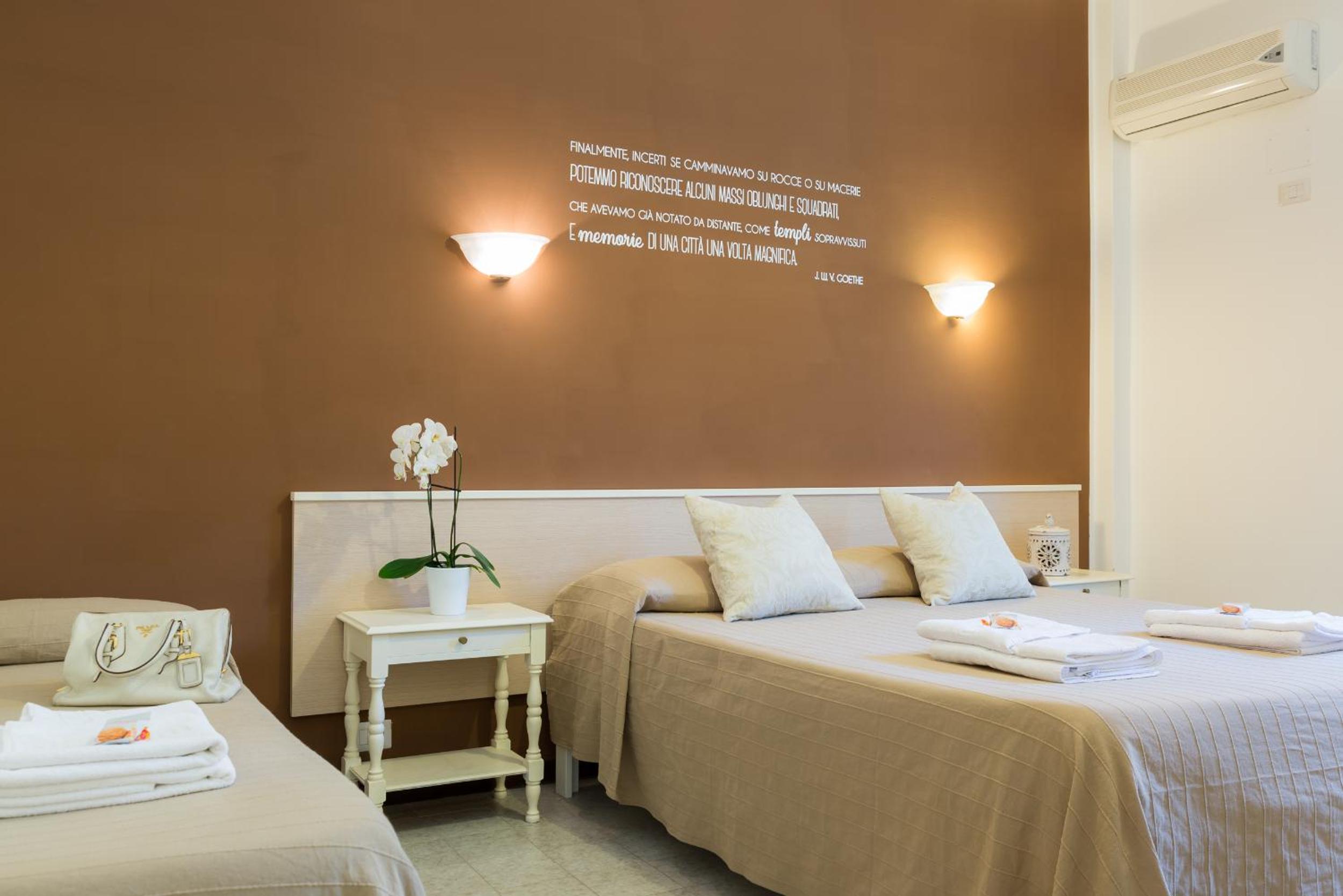 Triple Room - Photo 1