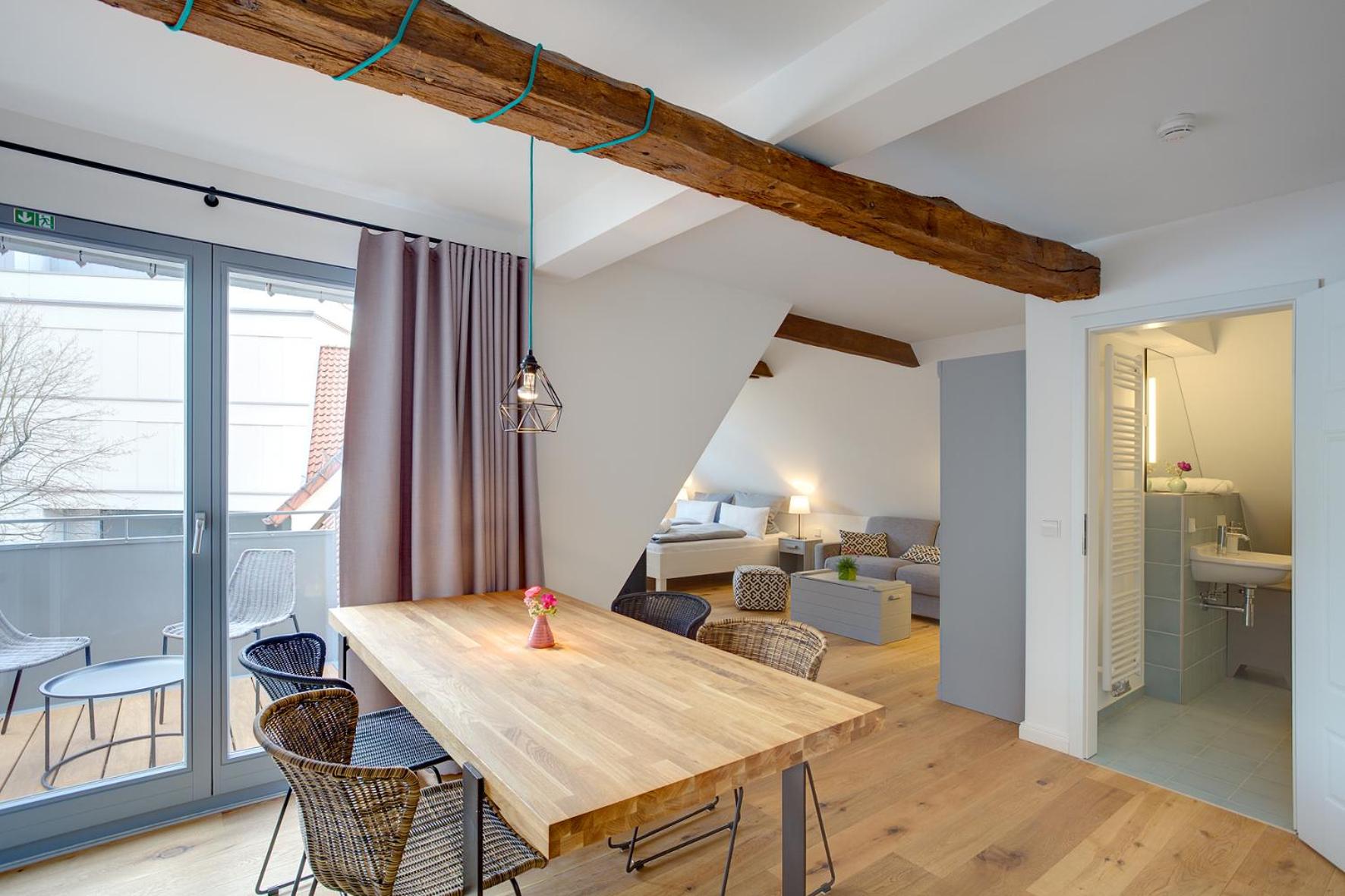 Six Bed Apartment