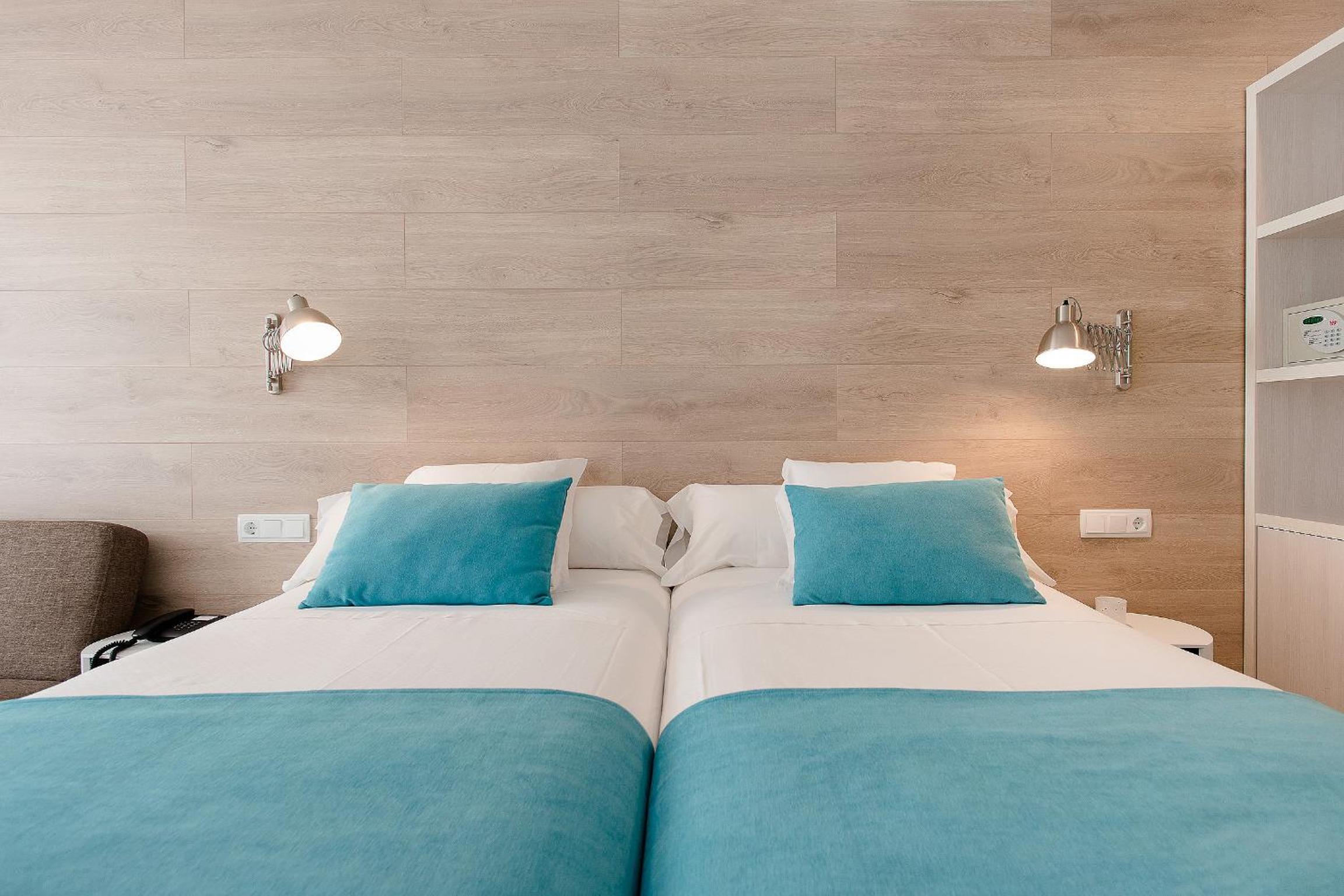 Superior Double or Twin Room with Terrace photo 3