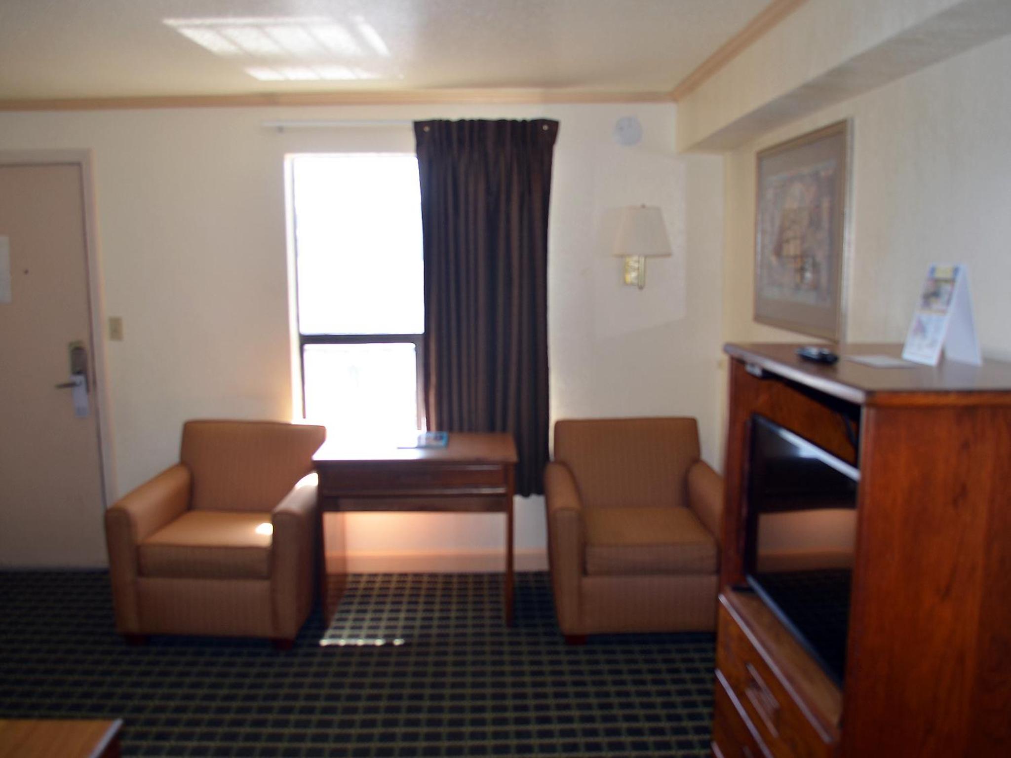 Deluxe Suite - Photo 1