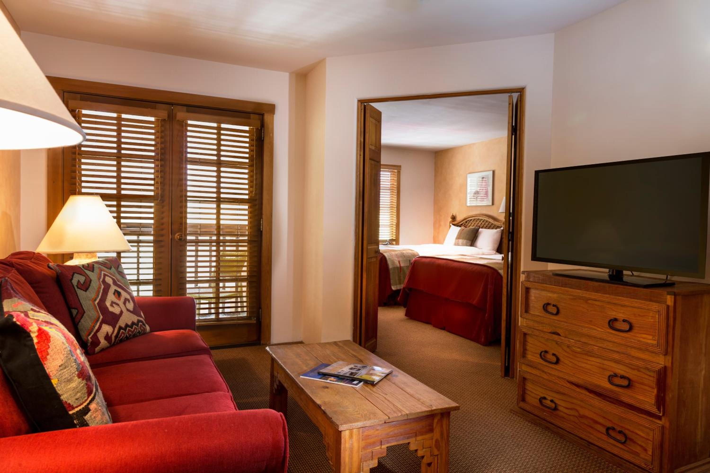 Santa Fe Double Suite - Photo 4