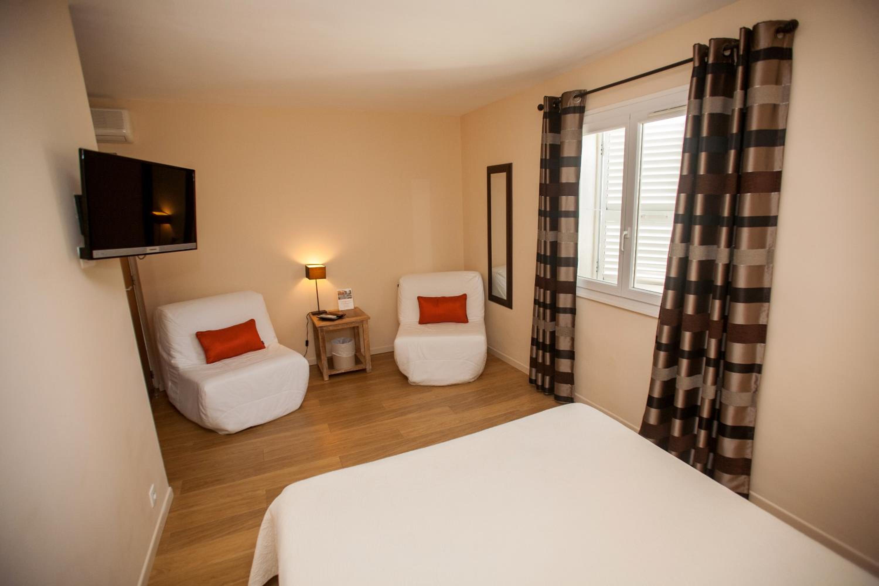 Comfort  Room