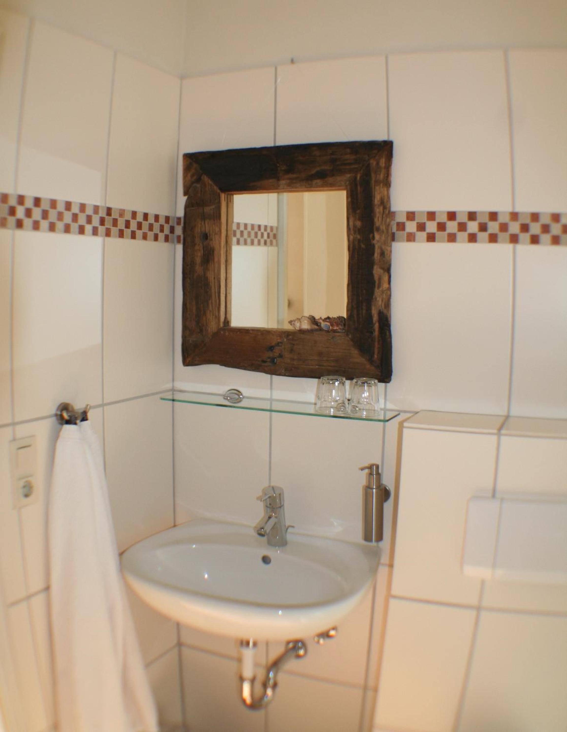 Double Room with Lake View photo 3