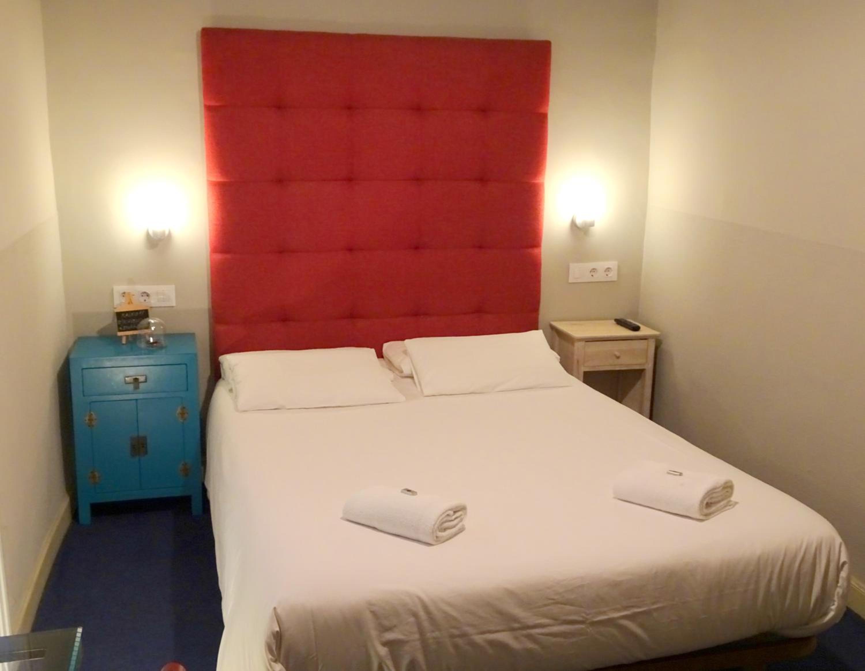 Small Double Room - Photo 1
