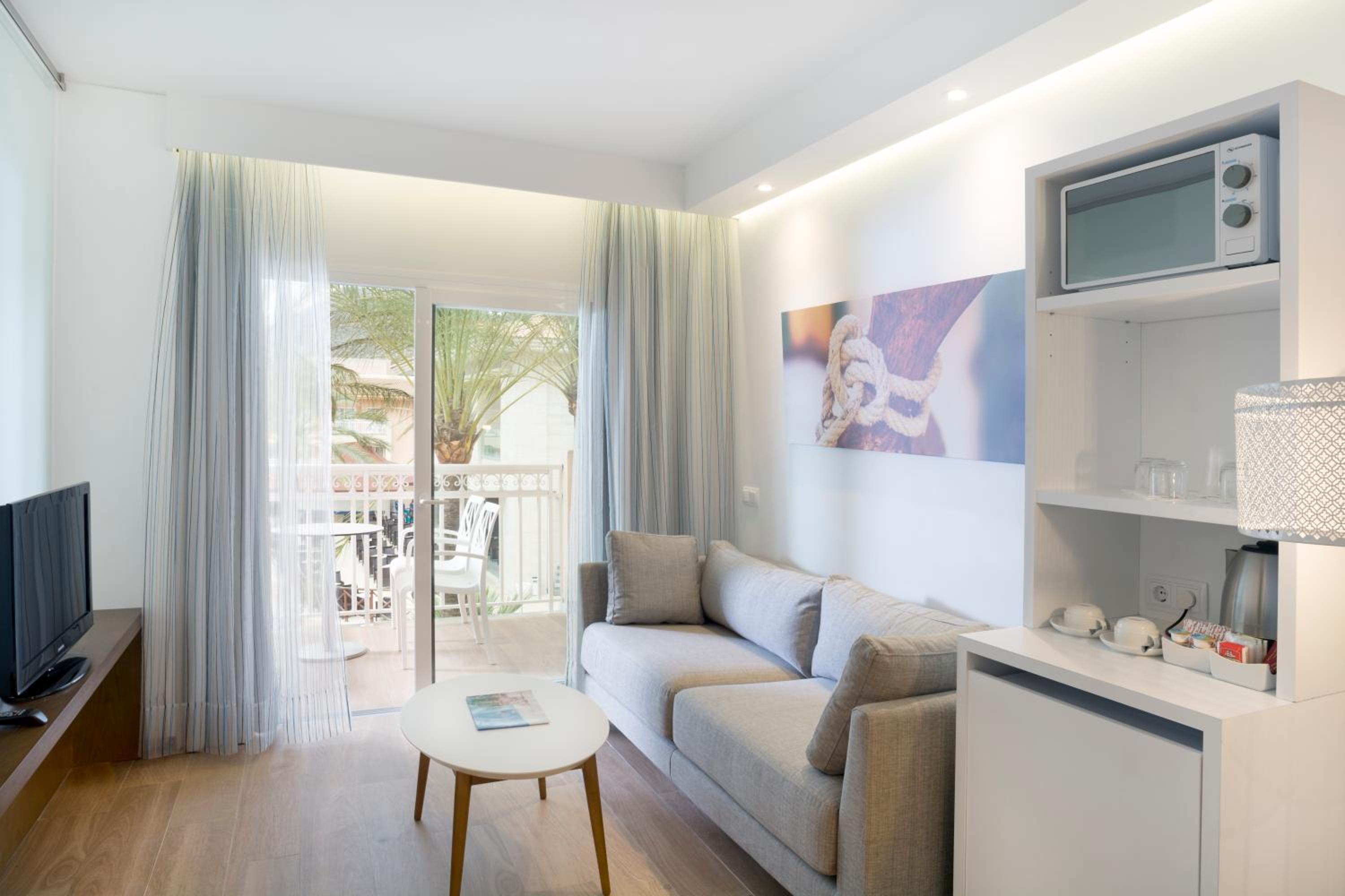 Suite (2 adultos + 2 niños)