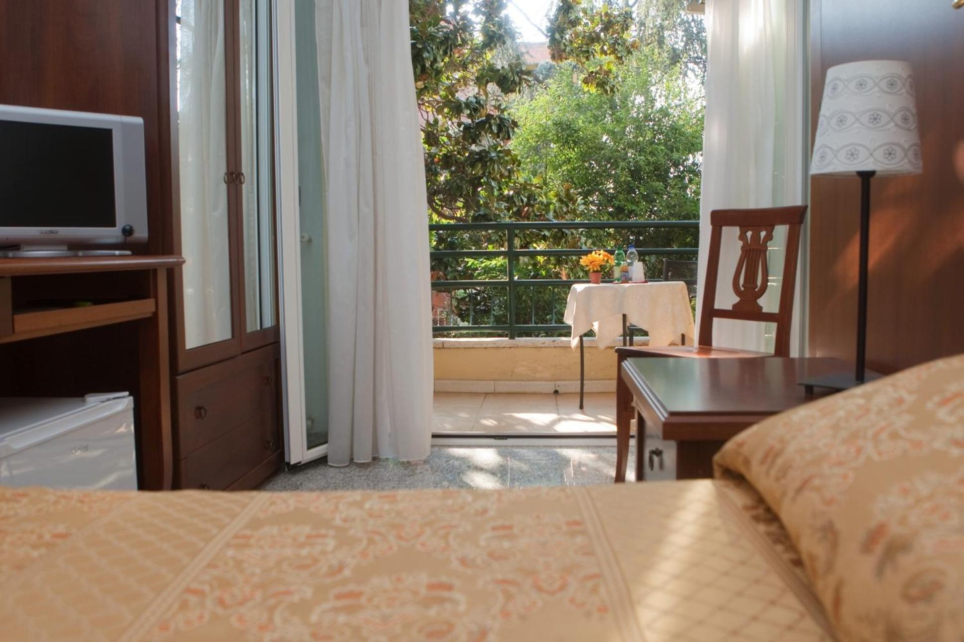 Single Room photo 1