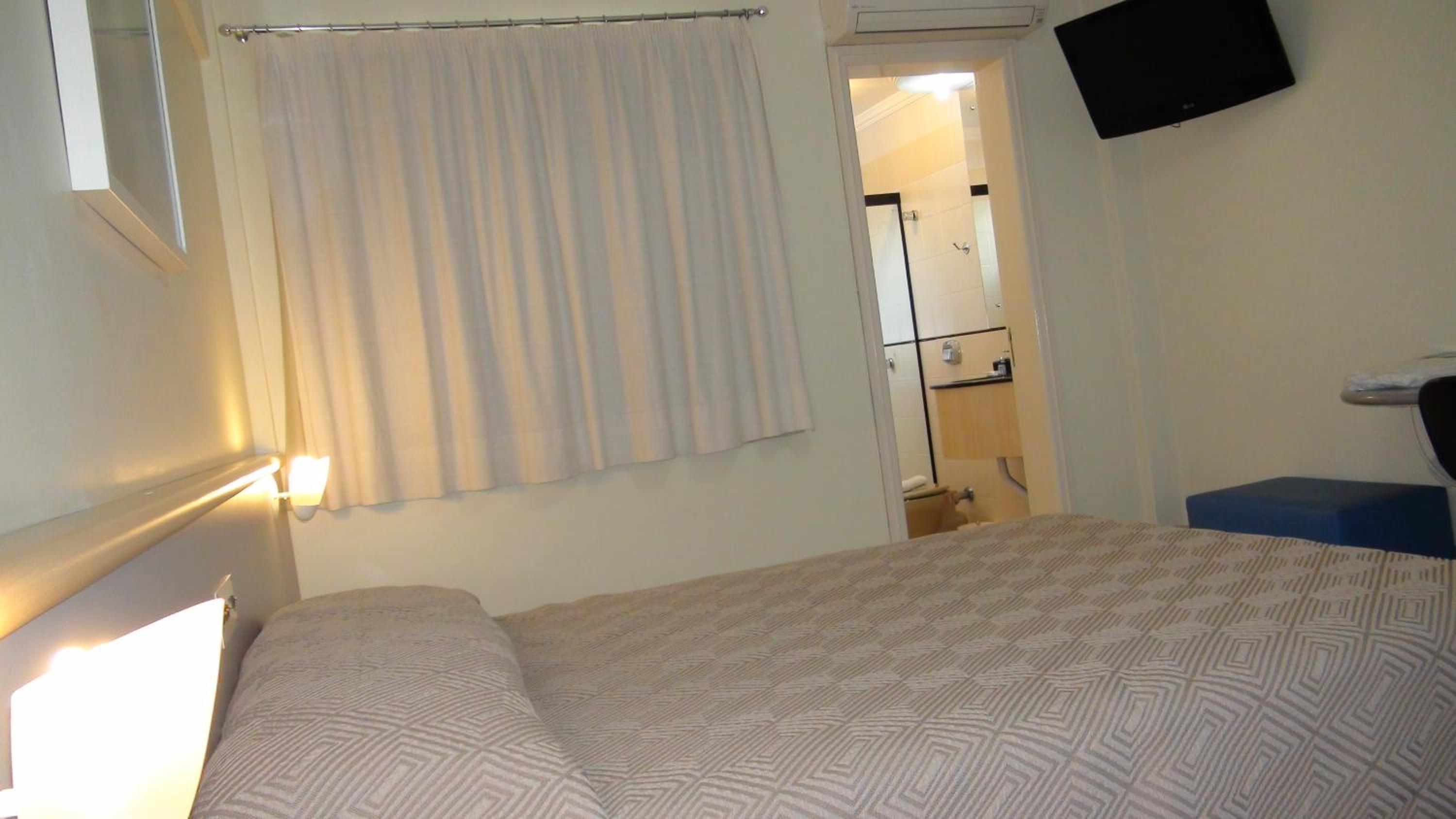 Double Room - Photo 4