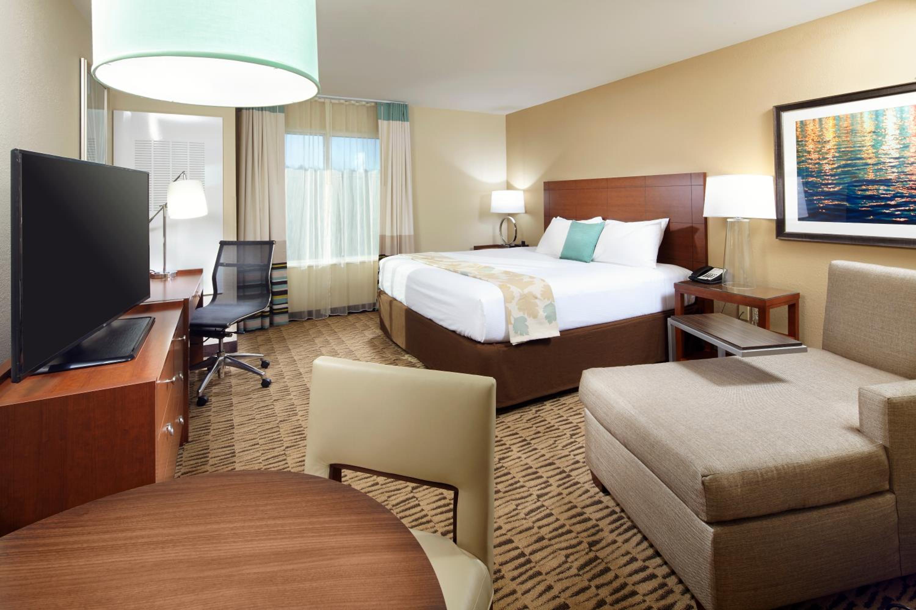 Superior King Suite - Non-Smoking