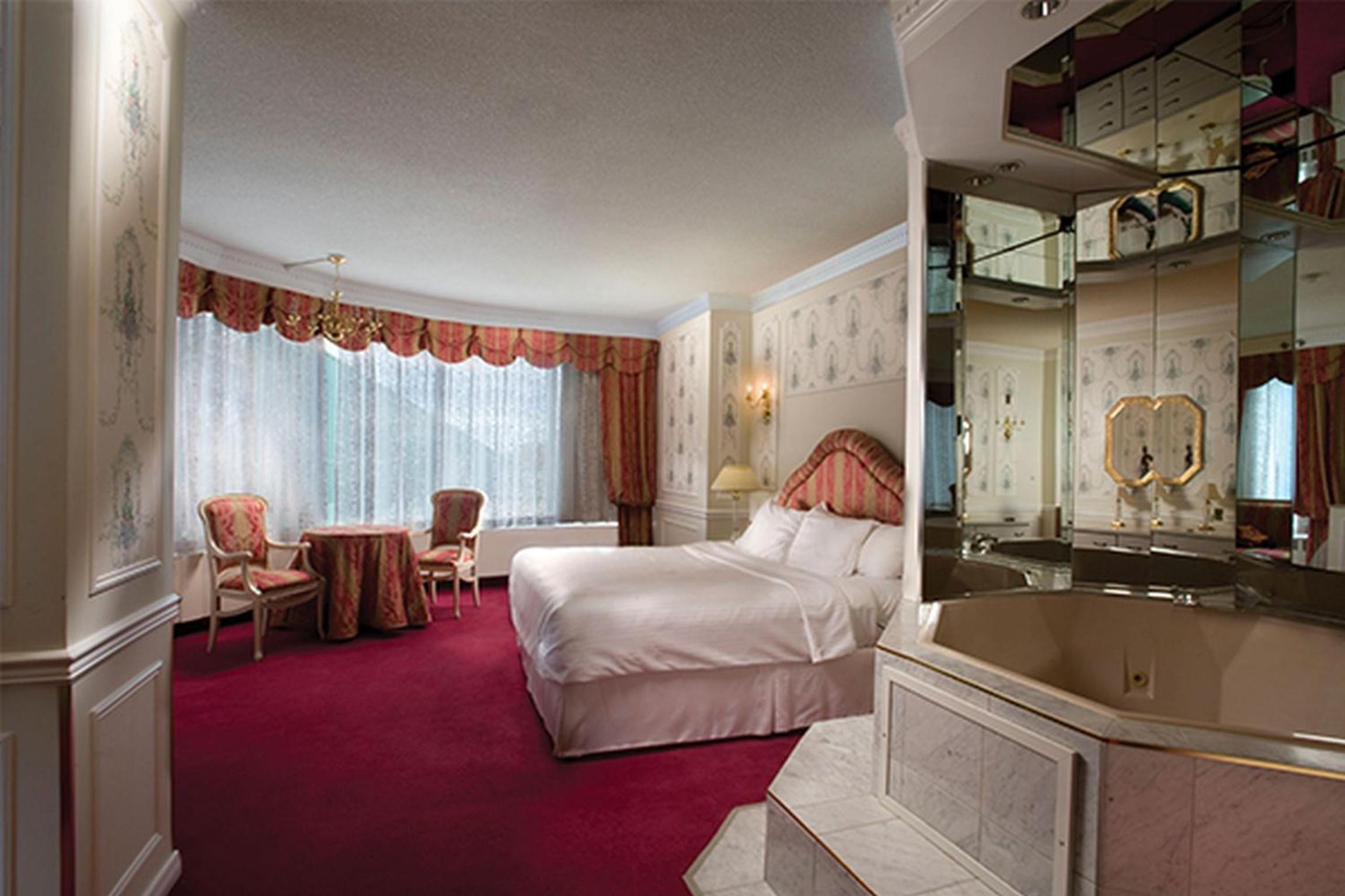 Imperial Theme Room - Photo 1