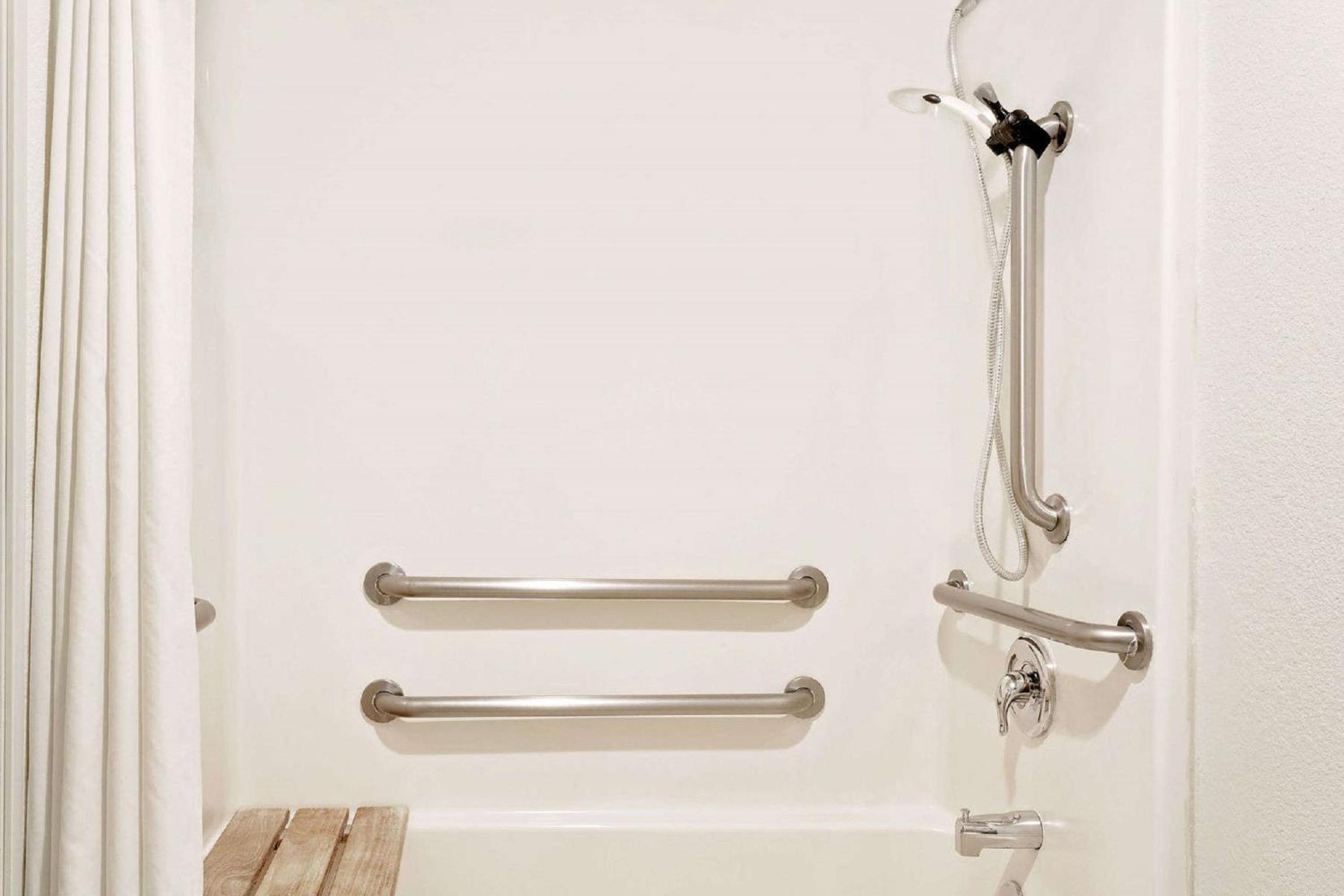 King Room - Mobility Access/Non-Smoking - Photo 3