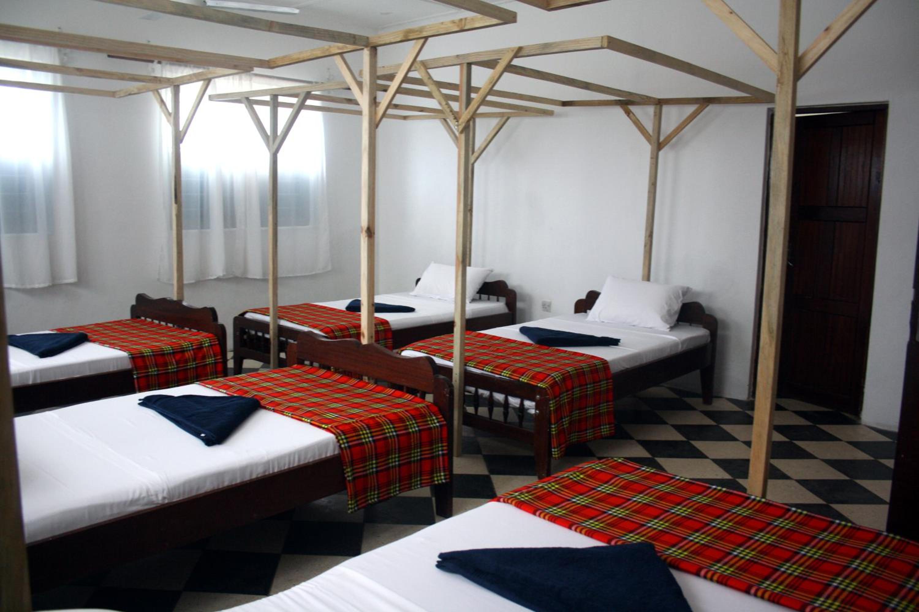 Bed in 5-Bed Mixed Dormitory Room photo 2
