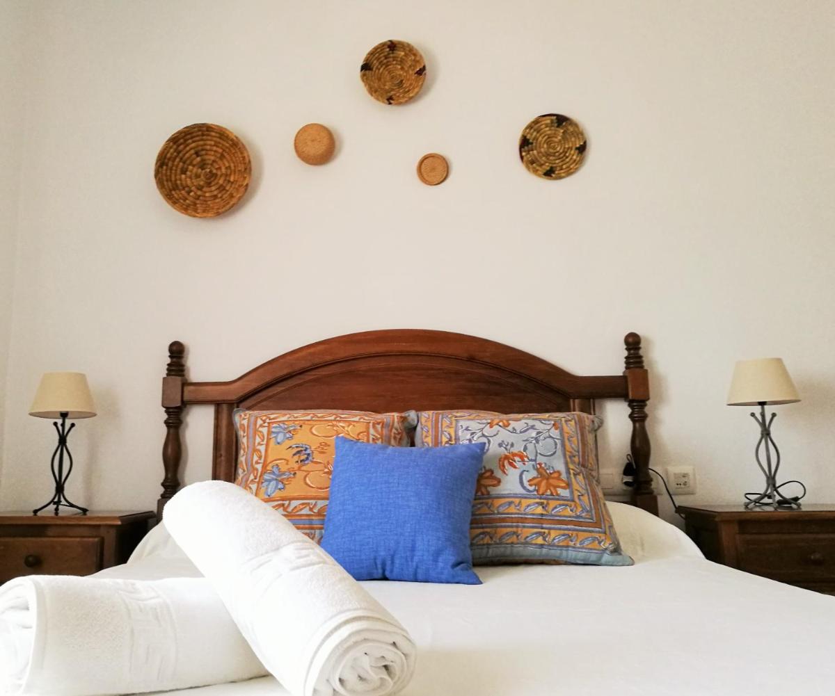 Triple Room with Bath photo 2