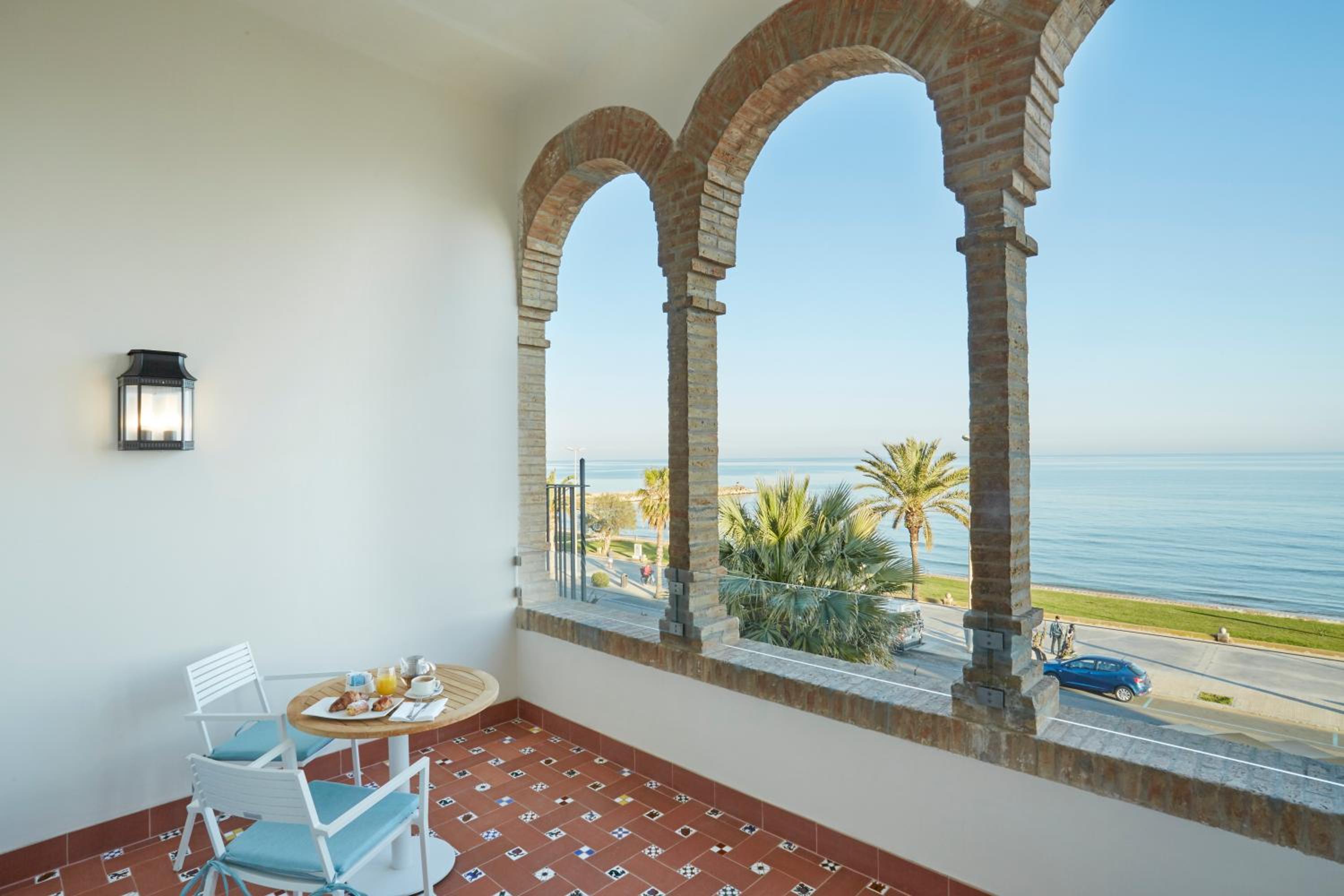 Central Room with Sea View photo 3
