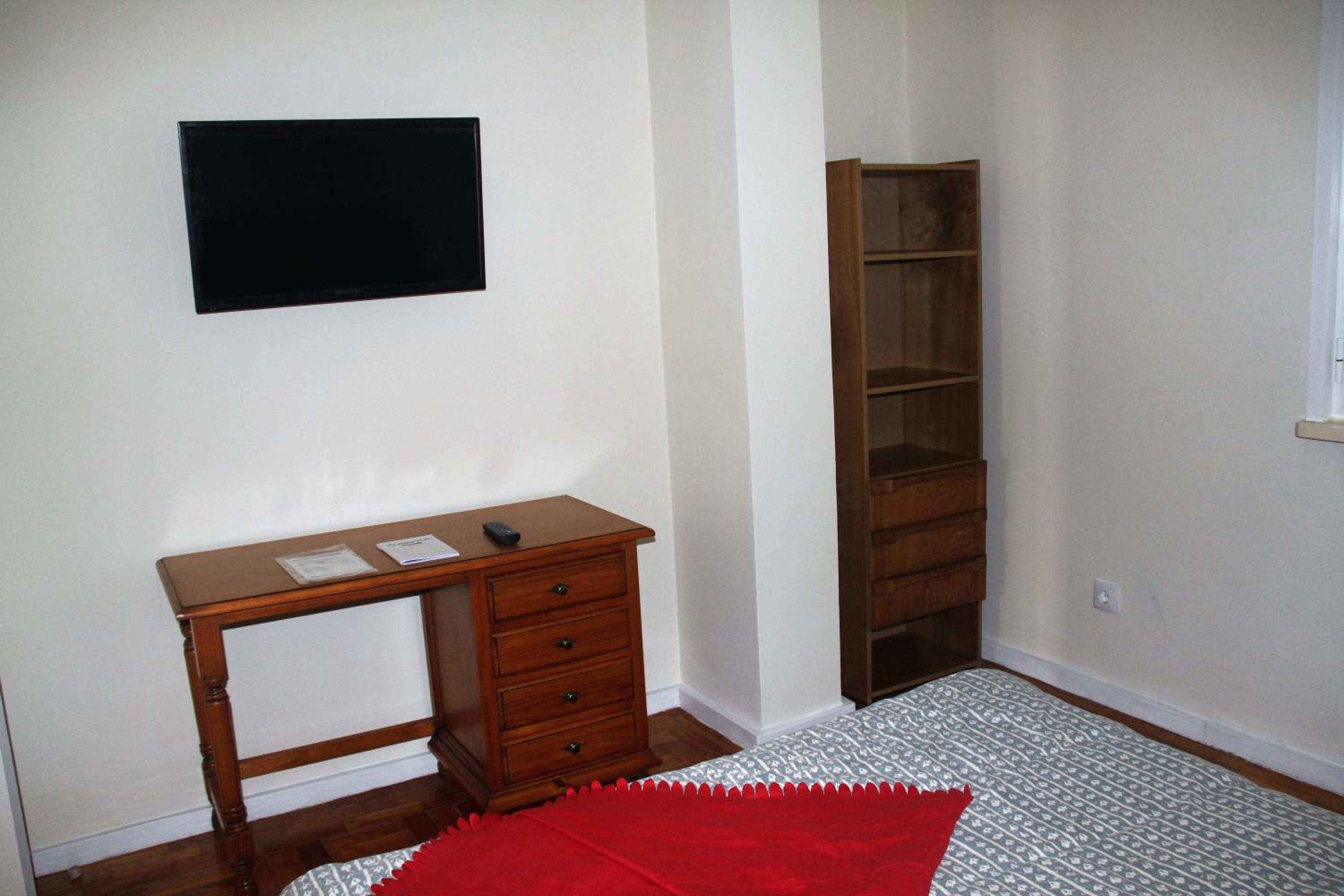 Double Room - Photo 9
