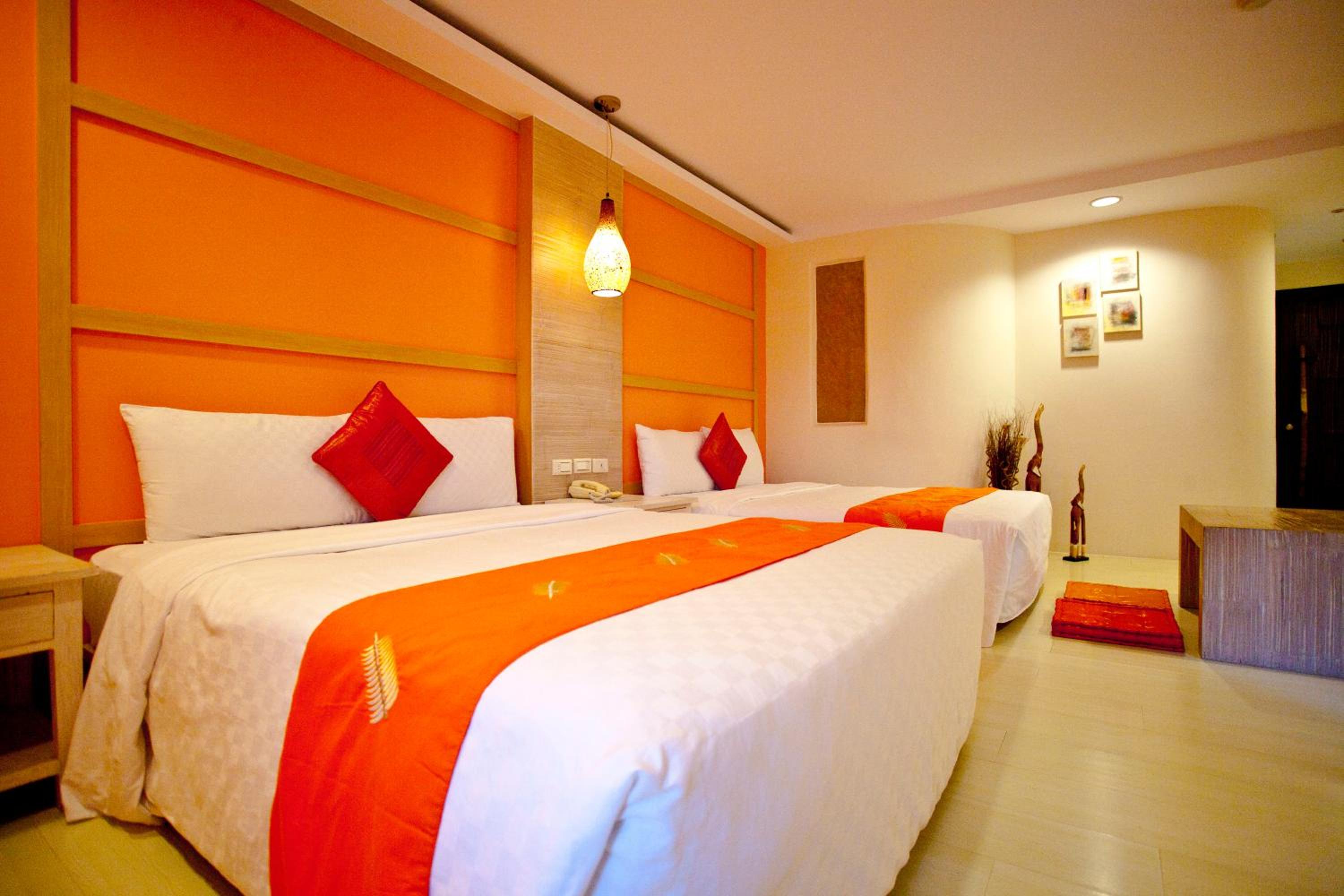 Quadruple Room with Mountain View photo 3