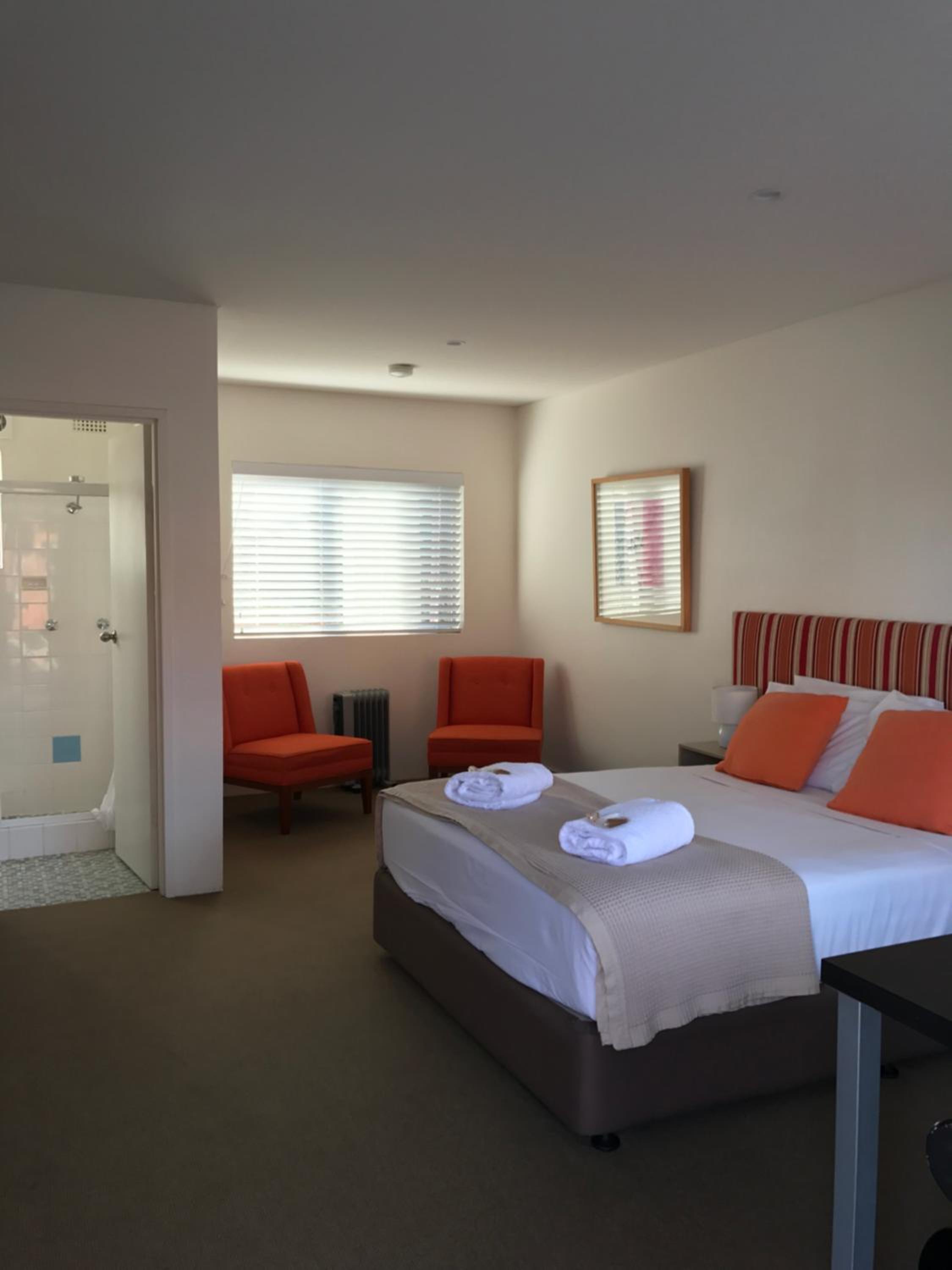 Standard Queen Room photo 2