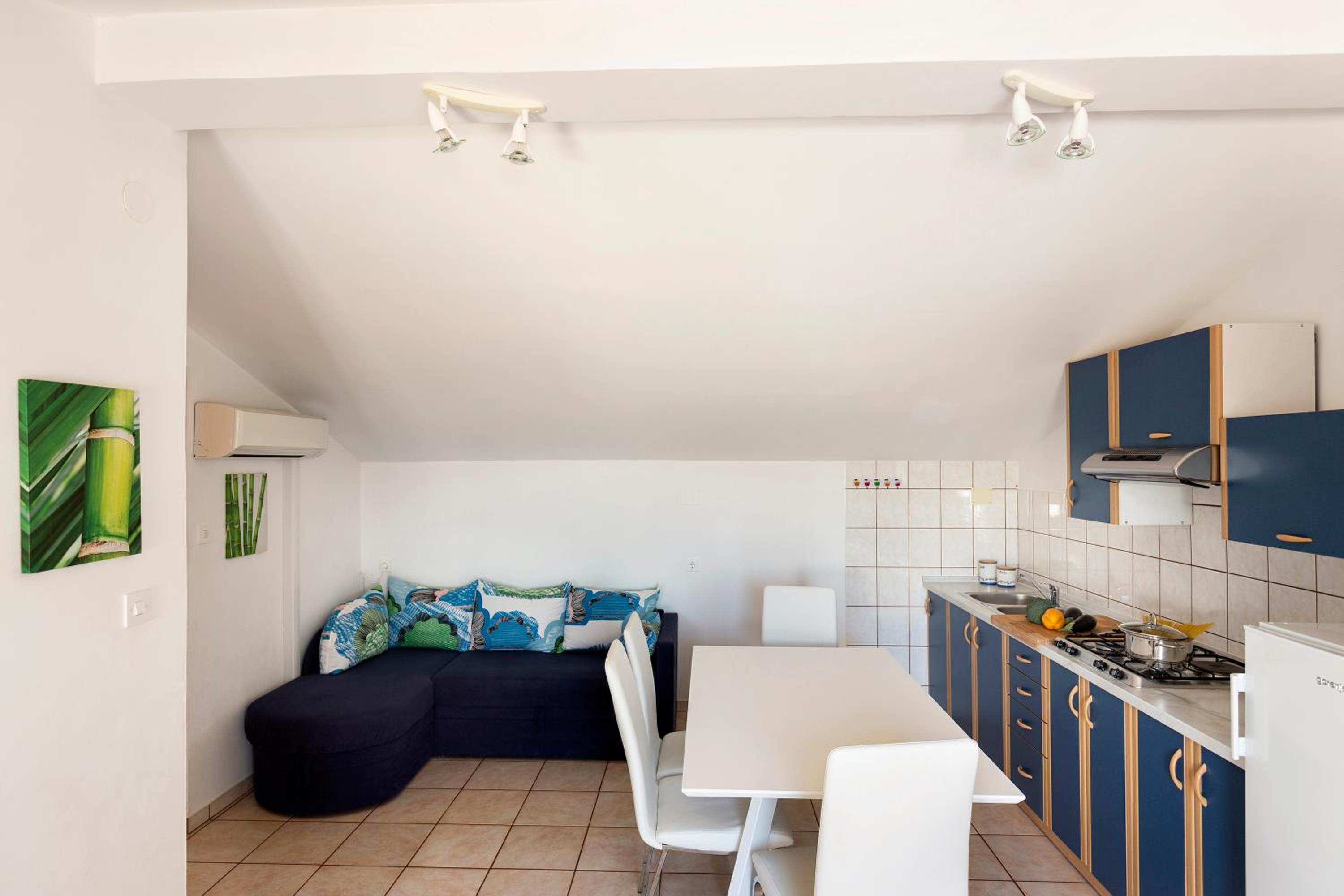 Apartment with Terrace photo 3