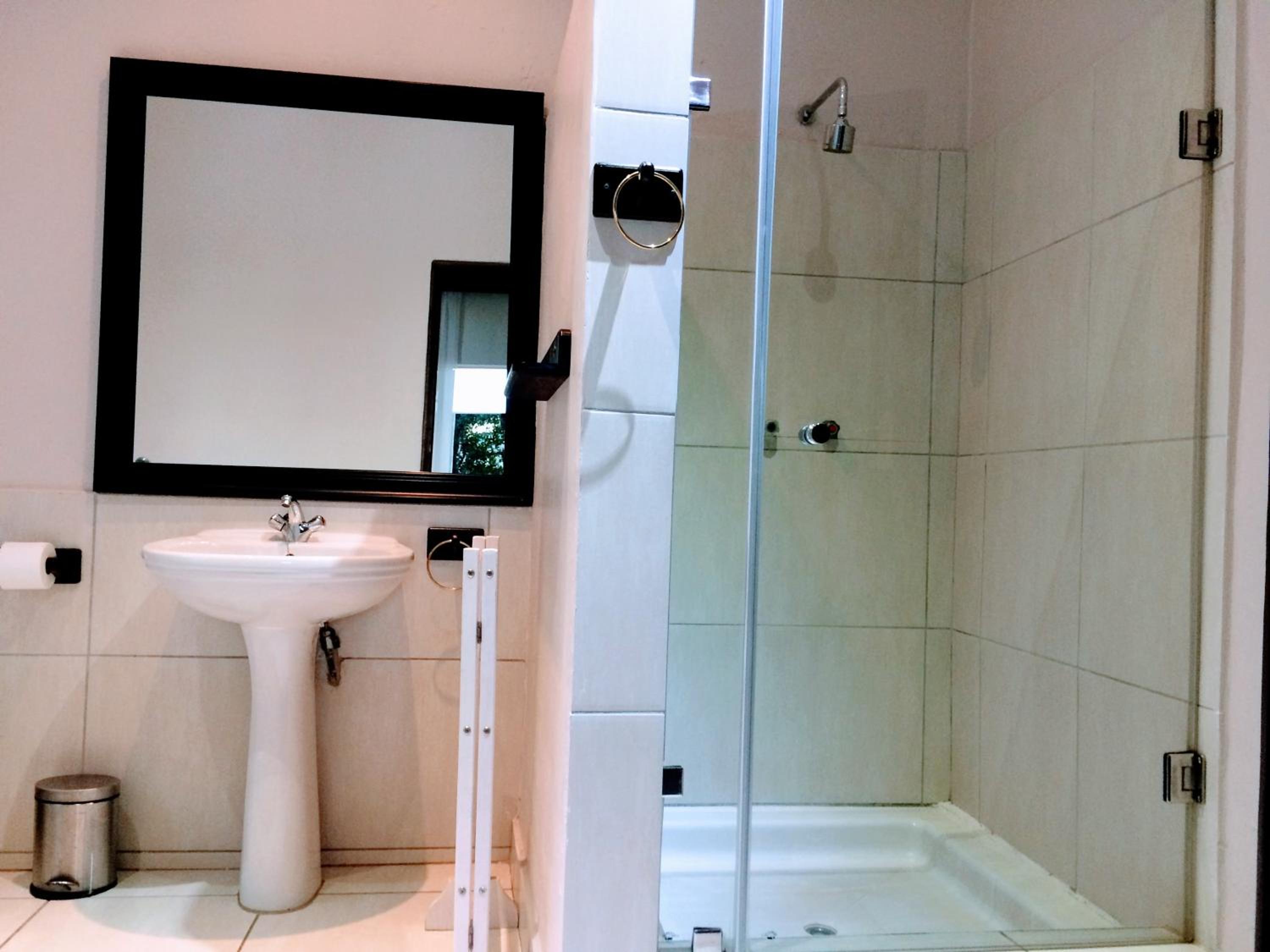 Deluxe Double or Twin Room with Garden View - Photo 5