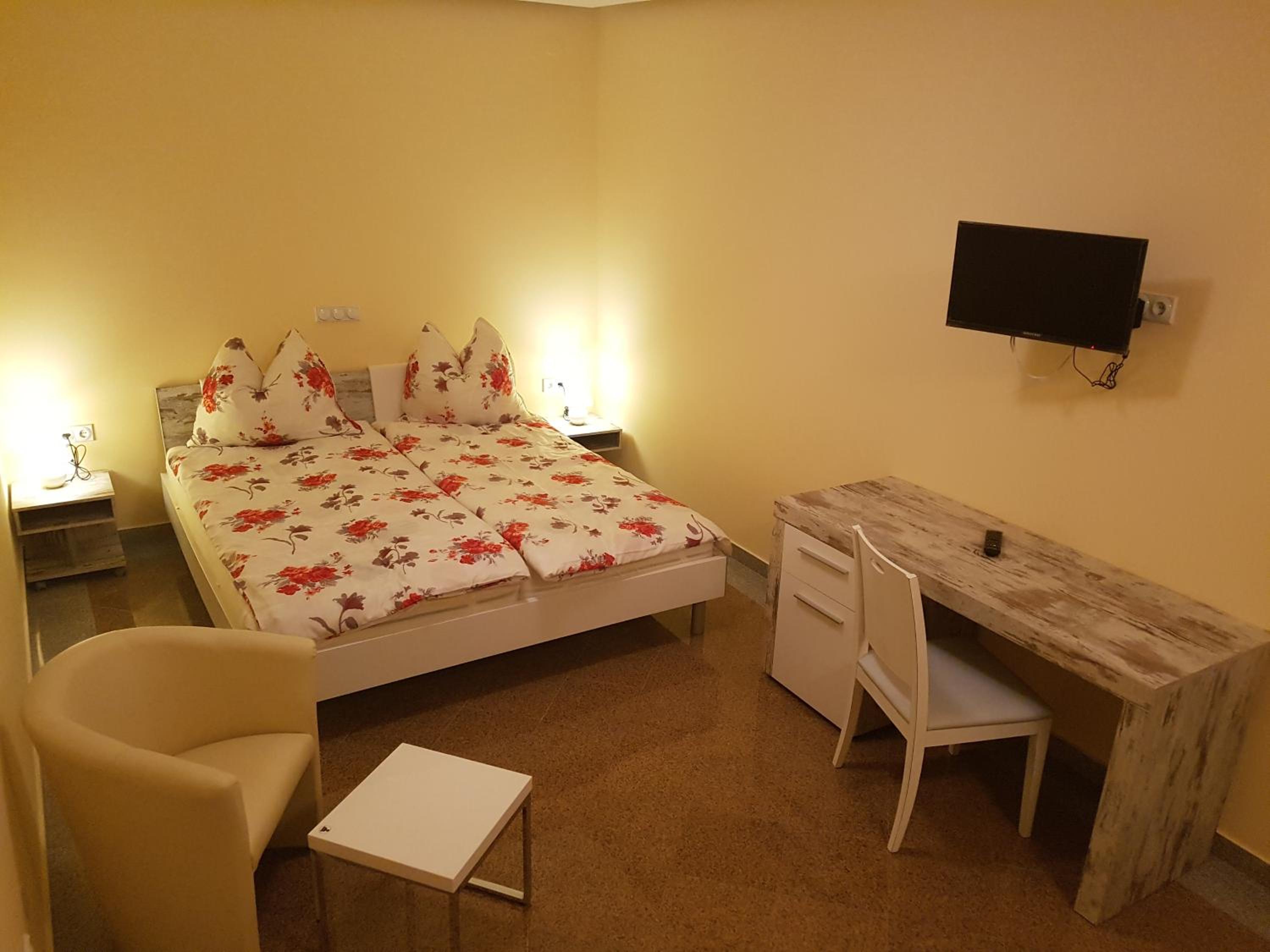 Double or Twin Room photo 1