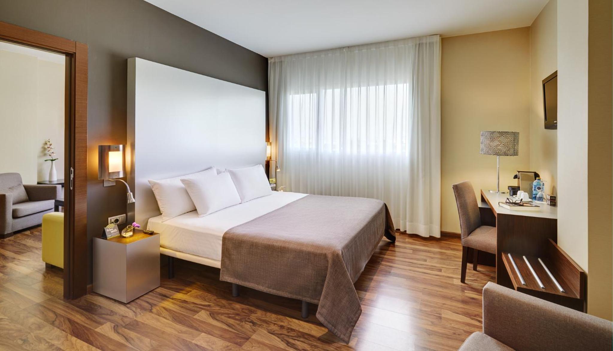 Junior Suite - Photo 1
