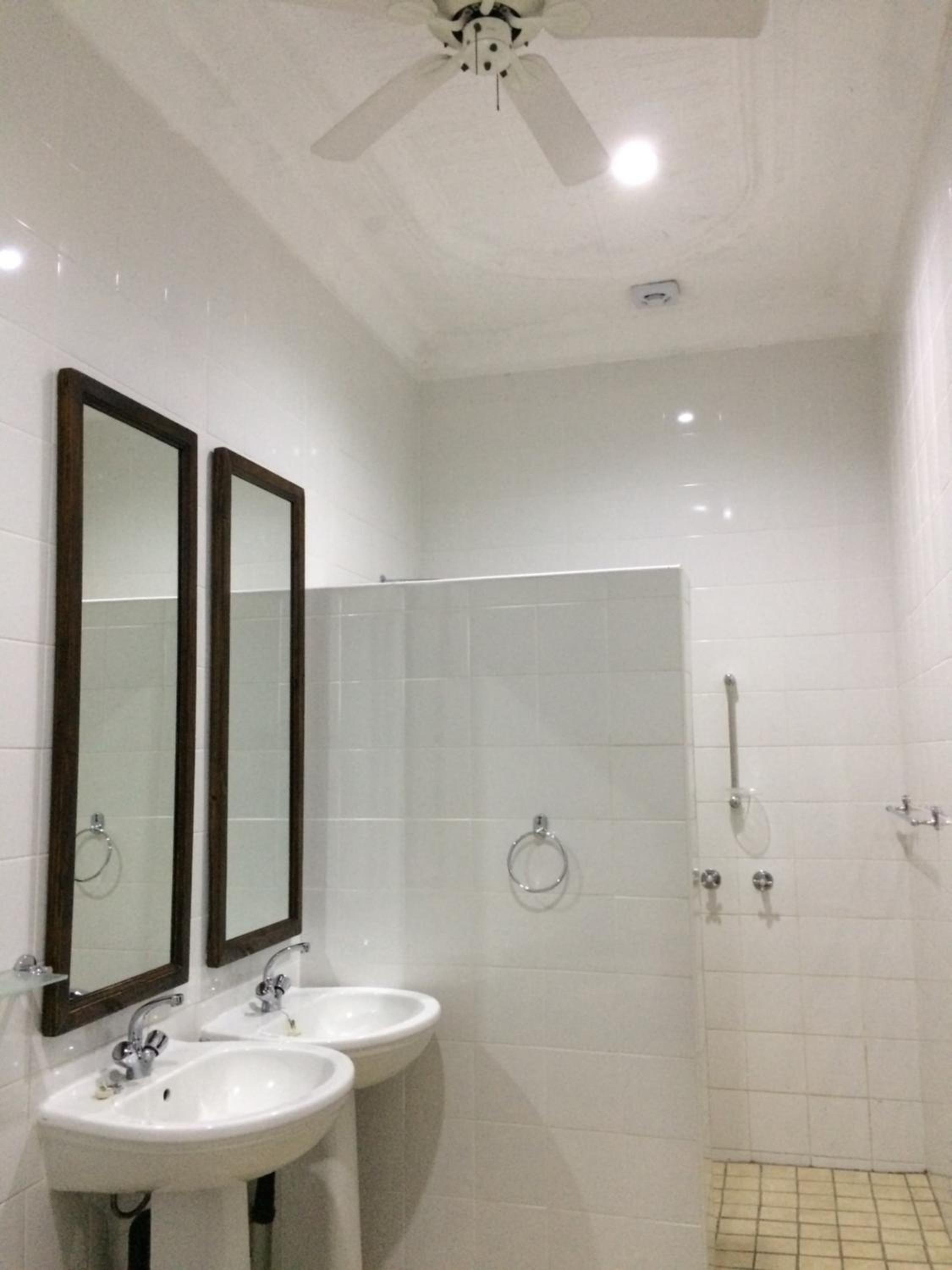 Luxury Triple Room - Photo 8