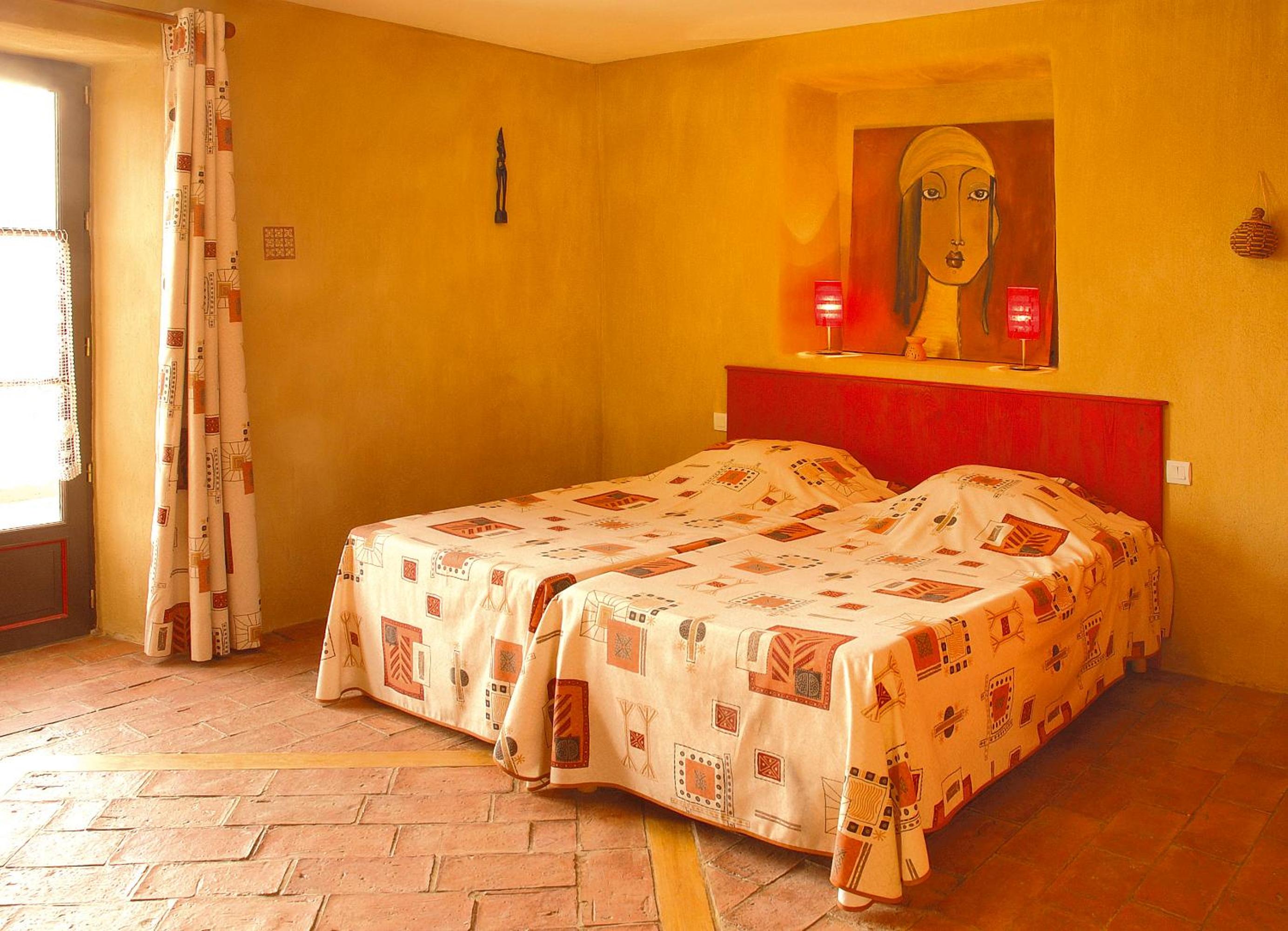 Twin Room with Private External Bathroom photo 1