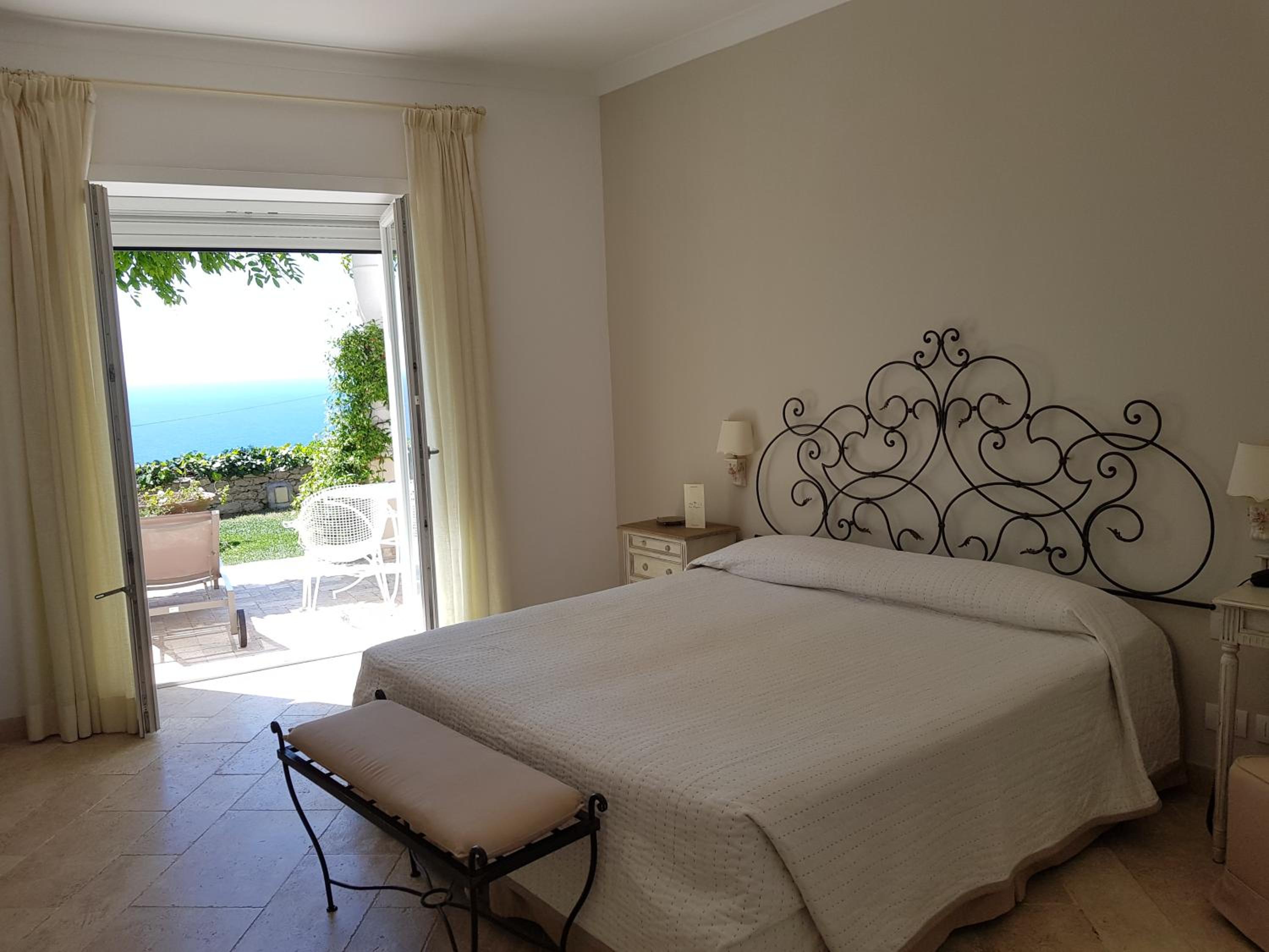 Double Room with Terrace and Sea View   - Photo 1