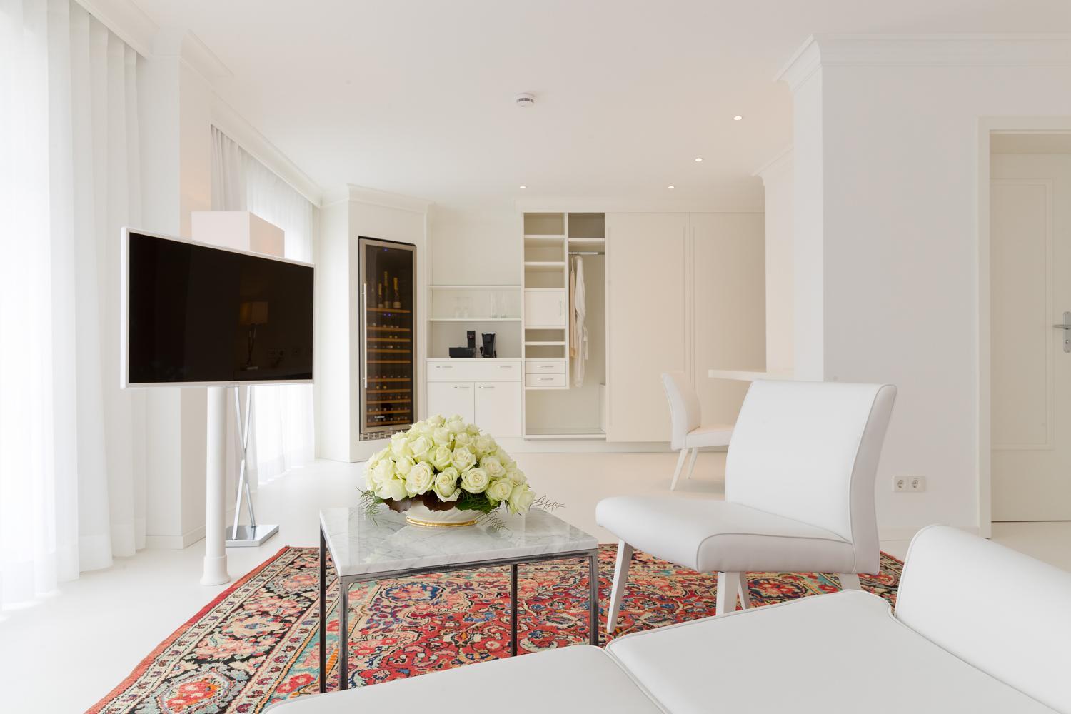Junior Suite (2 Adults) photo 2
