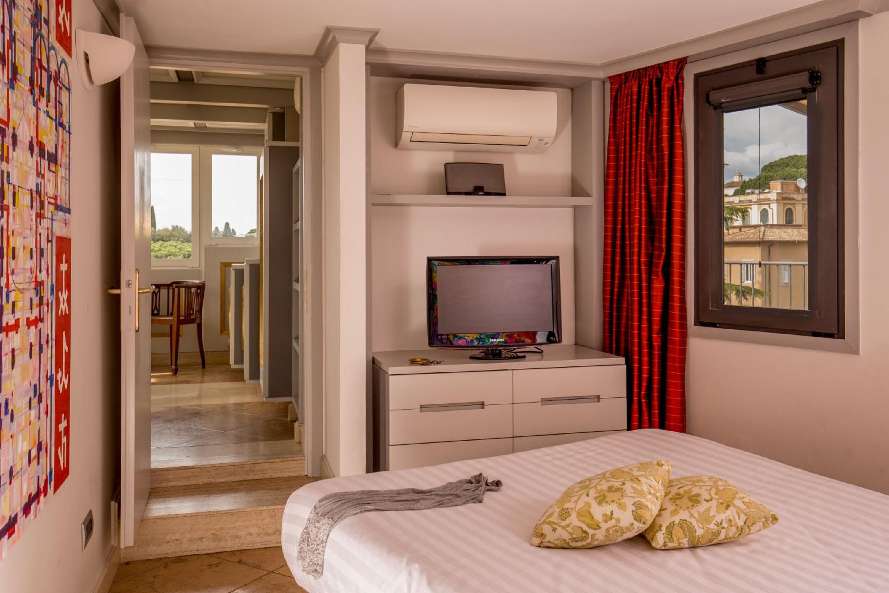 Penthouse One-Bedroom Apartment